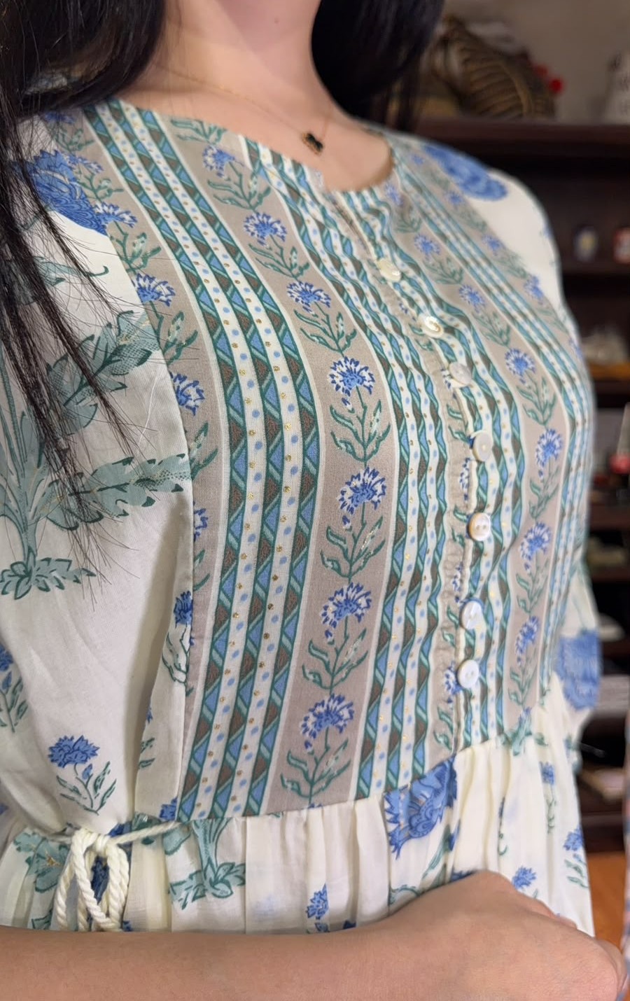 3170 Fog Green Blue Floral 3 Layers 4-Rope OP 47"