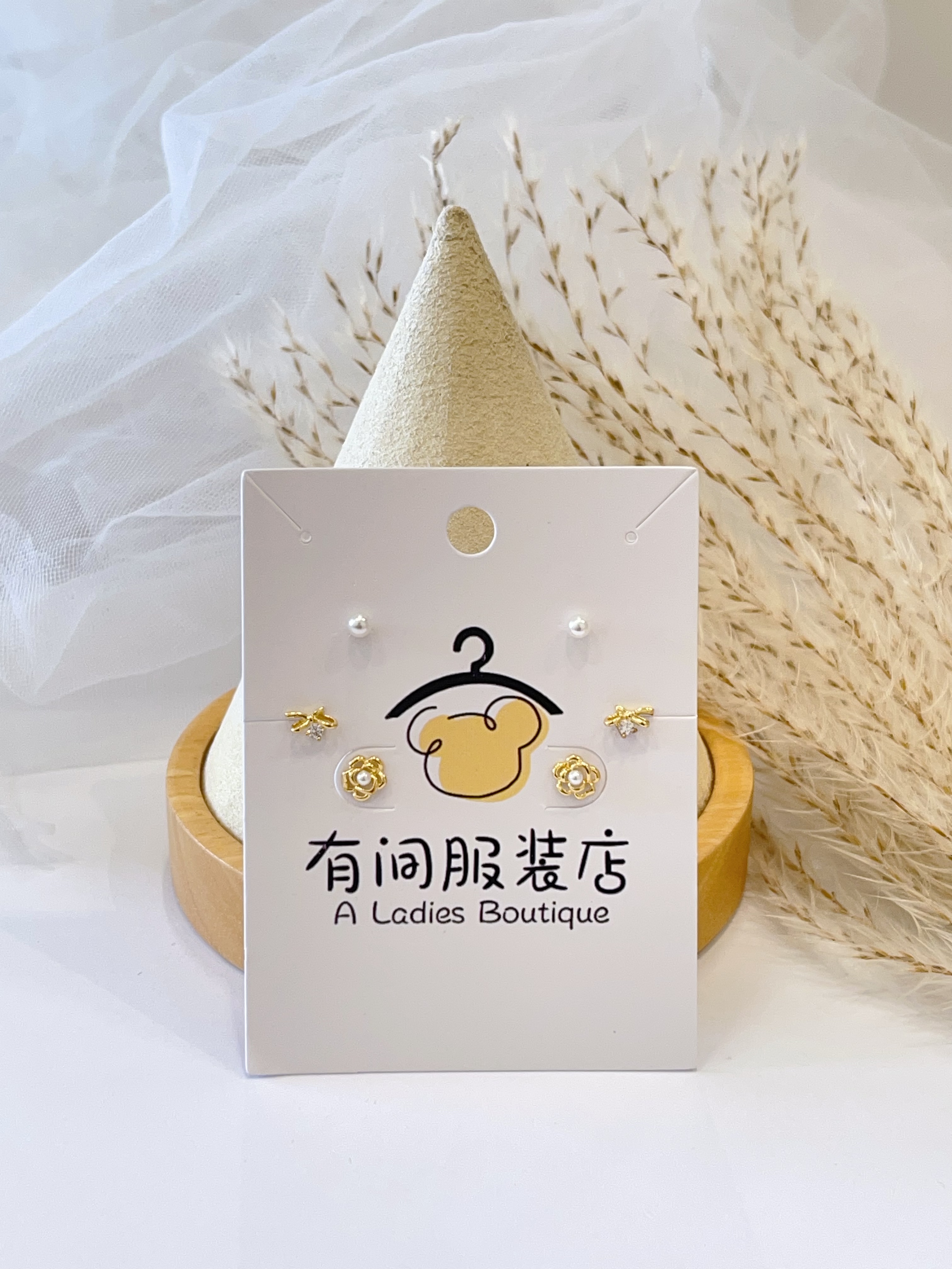 金色花朵珍珠蝴蝶结耳环套装