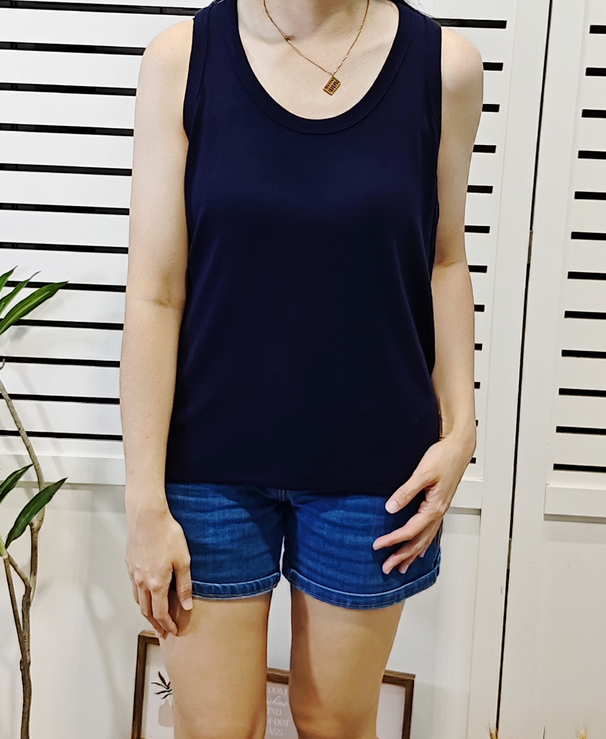 M5067 U Neck Tank Top