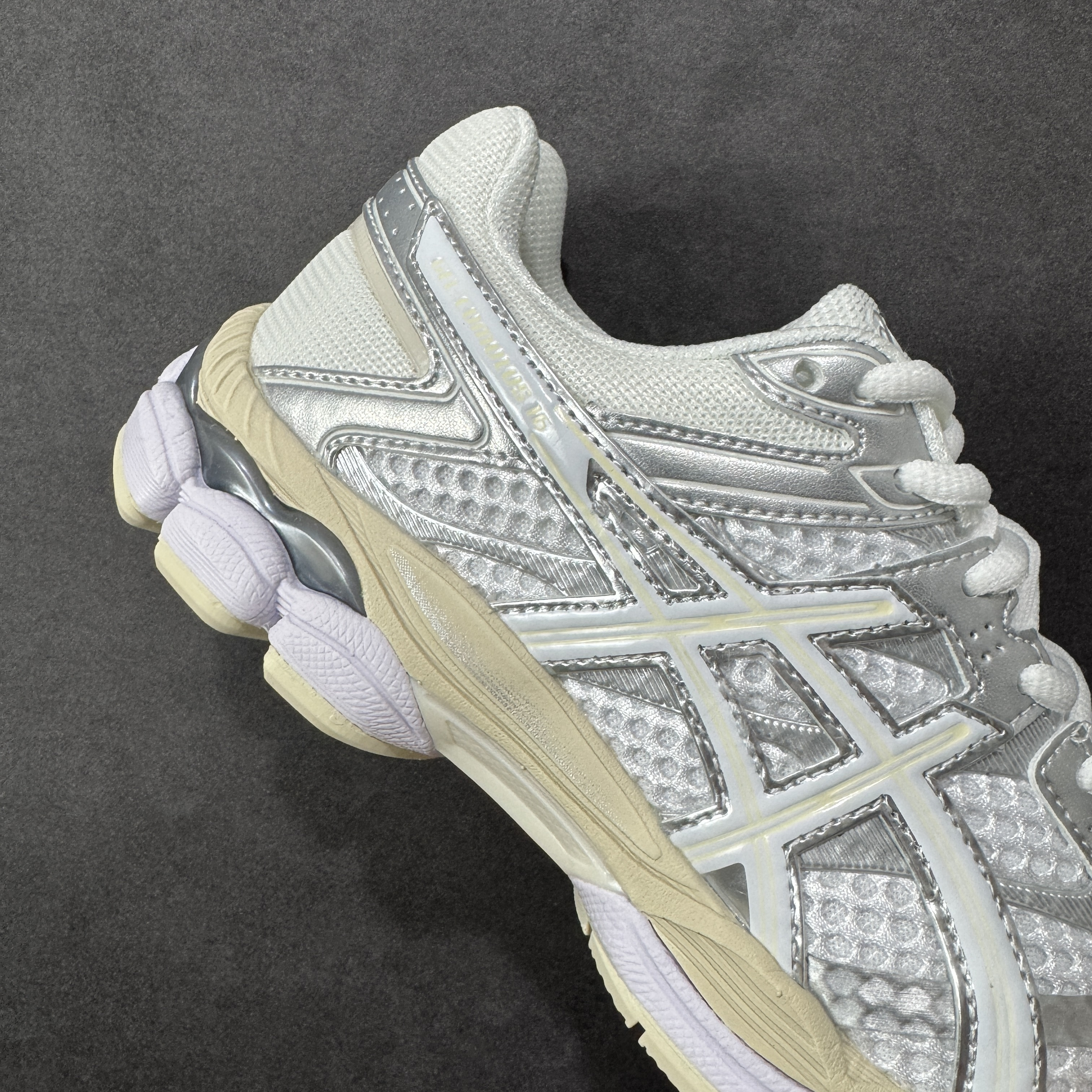 Asics Gel-Cumulus 161203A733-102