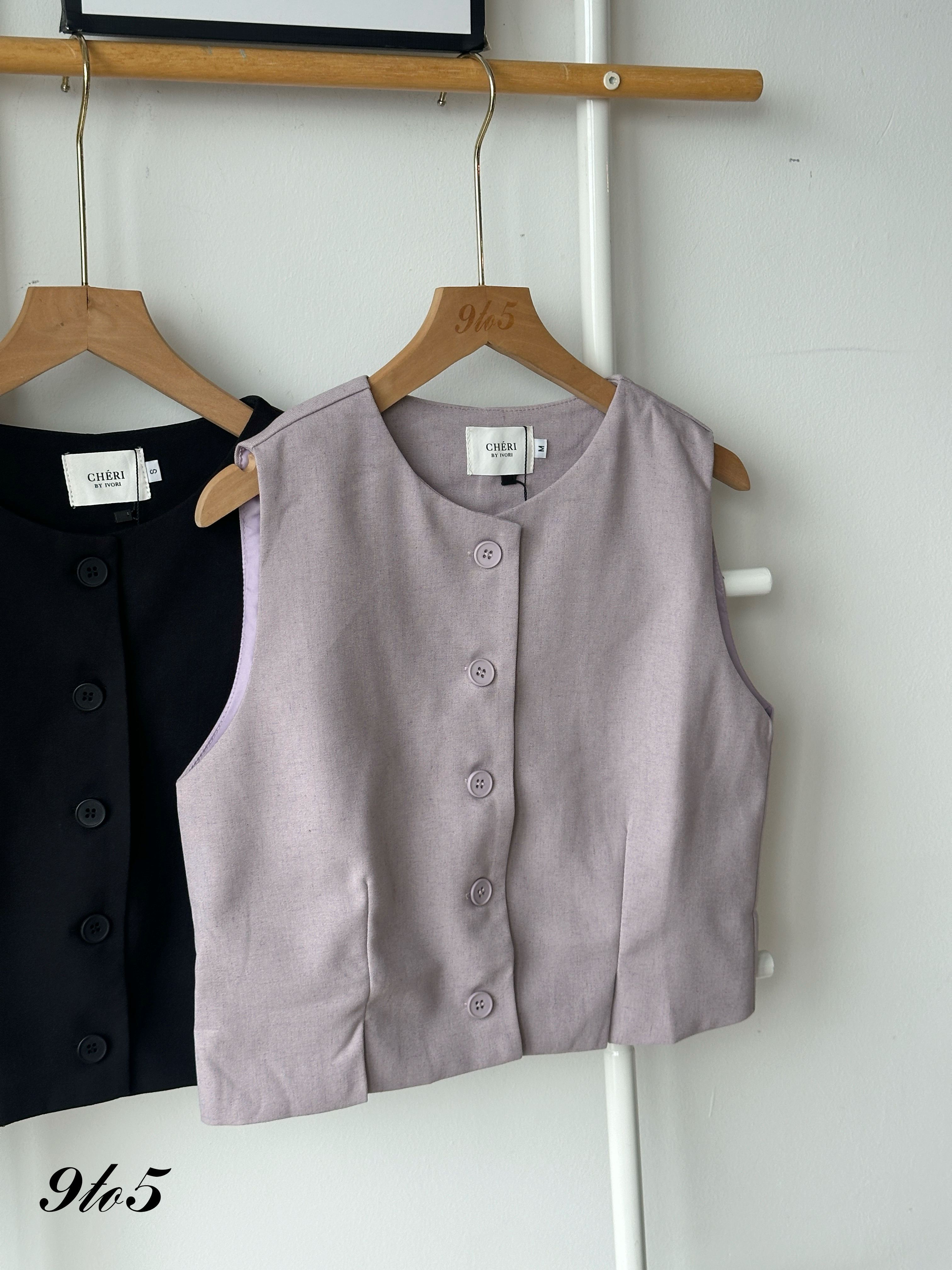 T4109 Sleeveless Crop Top/Vest - Black & Purple