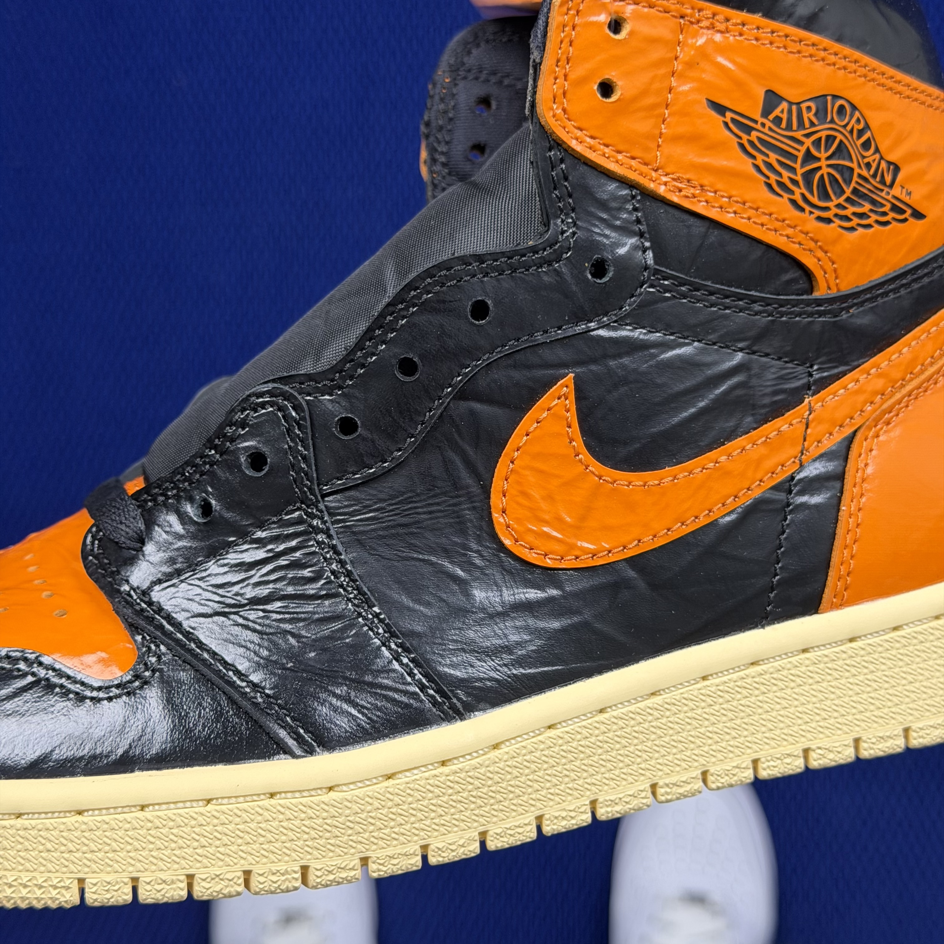 Nike Air Jordan 1 "Shattered Backboard 3.0" 555088-028