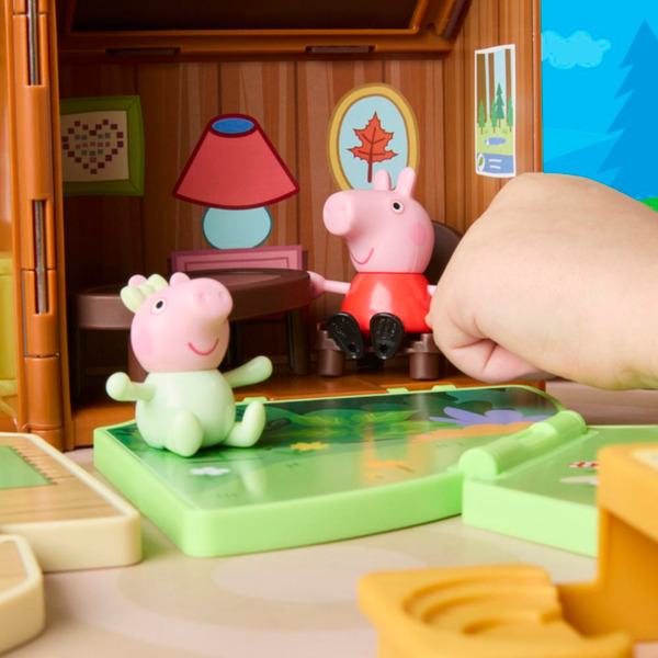 《粉紅豬小妹》旅行木屋冒險遊戲組（英文名稱：Peppa Pig Peppa's Travels: Cabin Adventure