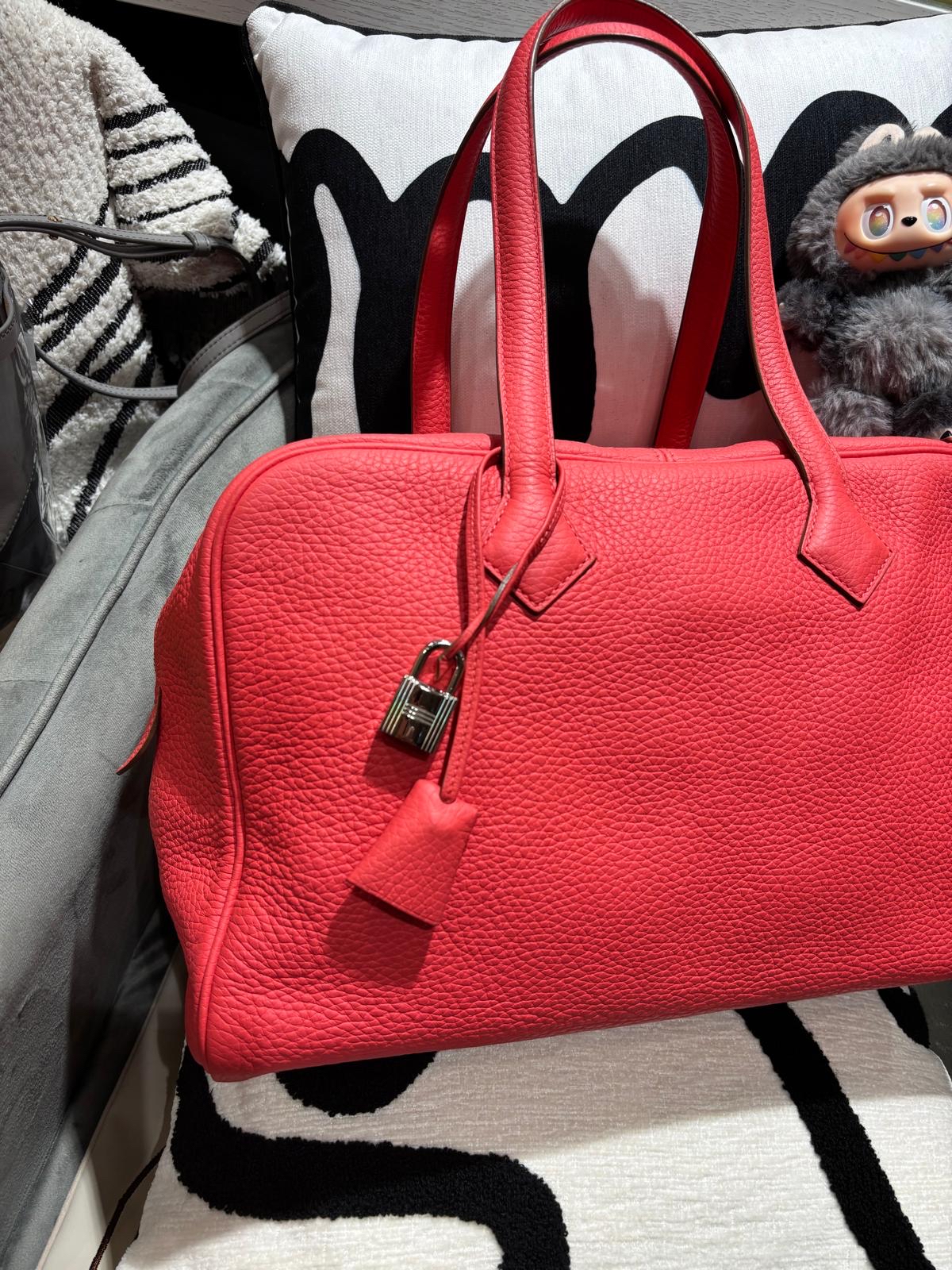 Hermes Victoria 35 Stamp T T5 Rose Jaipur Clemence Calfskin 100%Authentic, 98%New ✅Key Lock ✅Dust bag