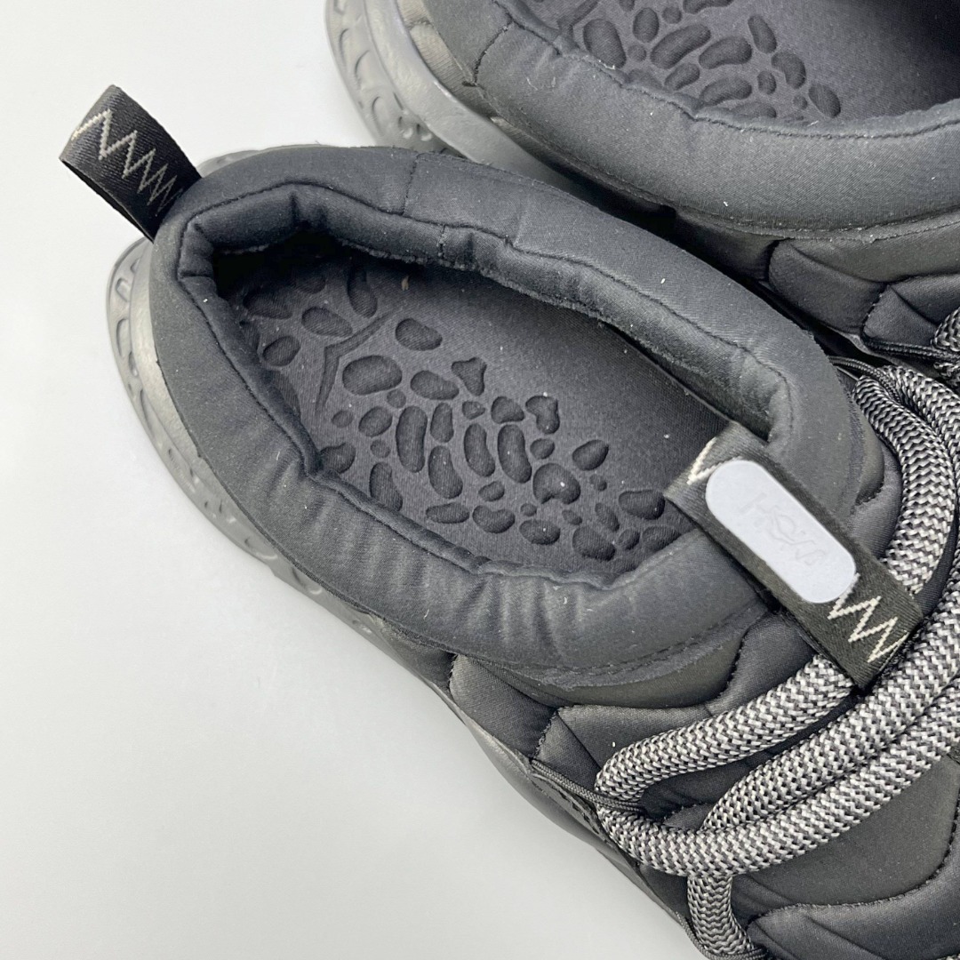 Hoka One One Ora Primo 