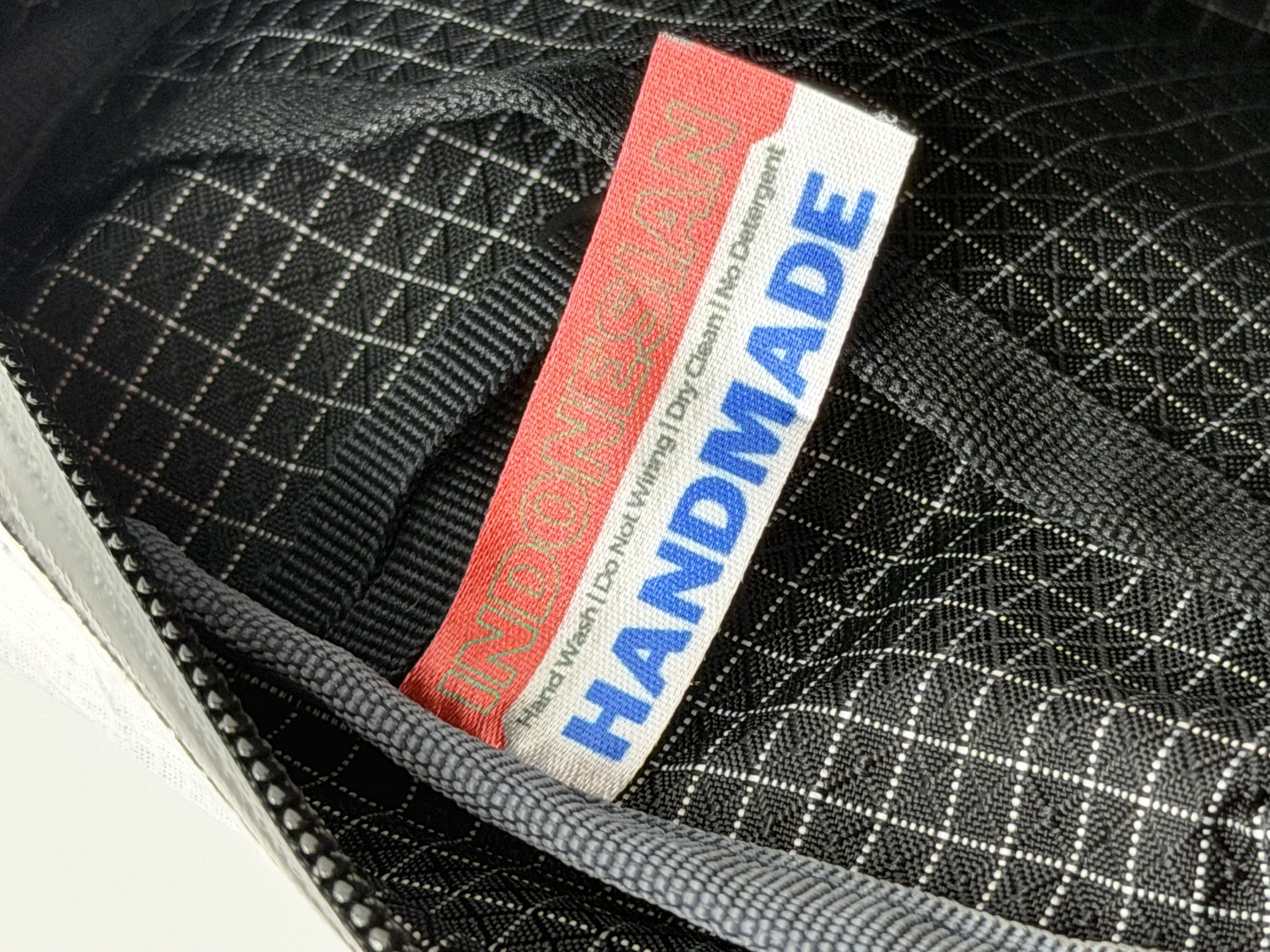印尼品牌YSR fanny pack  腰包 斜包  Tyvek - Venom - Inner Gridstop Extreema