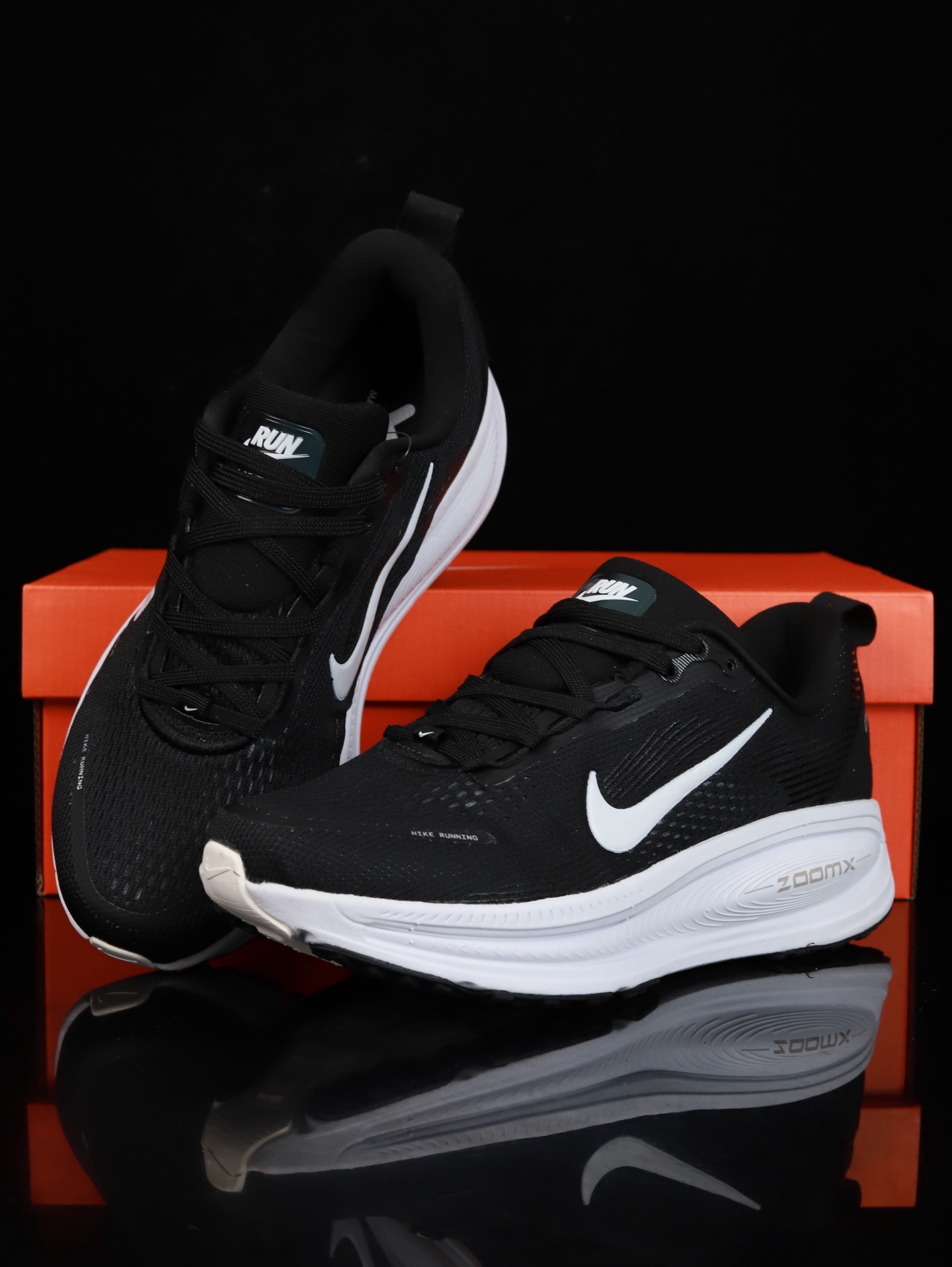 Nike Vomero 18 HM6803-007