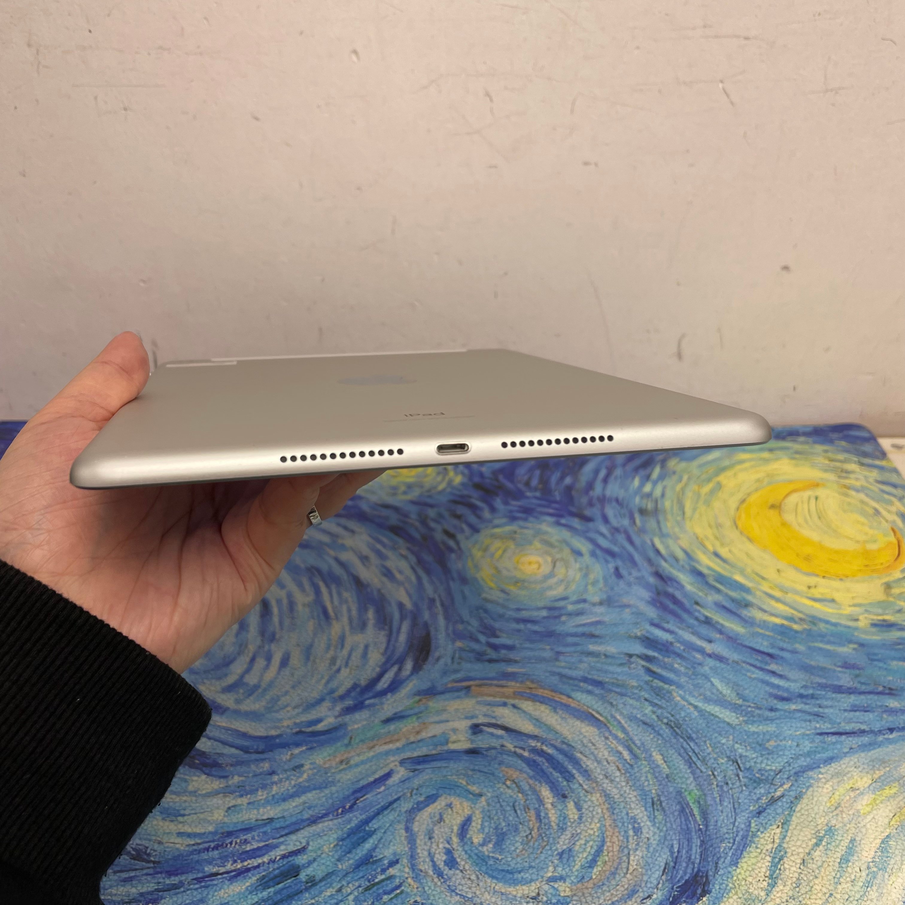 *4089 iPad 7 超靚機 128GB 插卡版 128GB 銀色 sliver