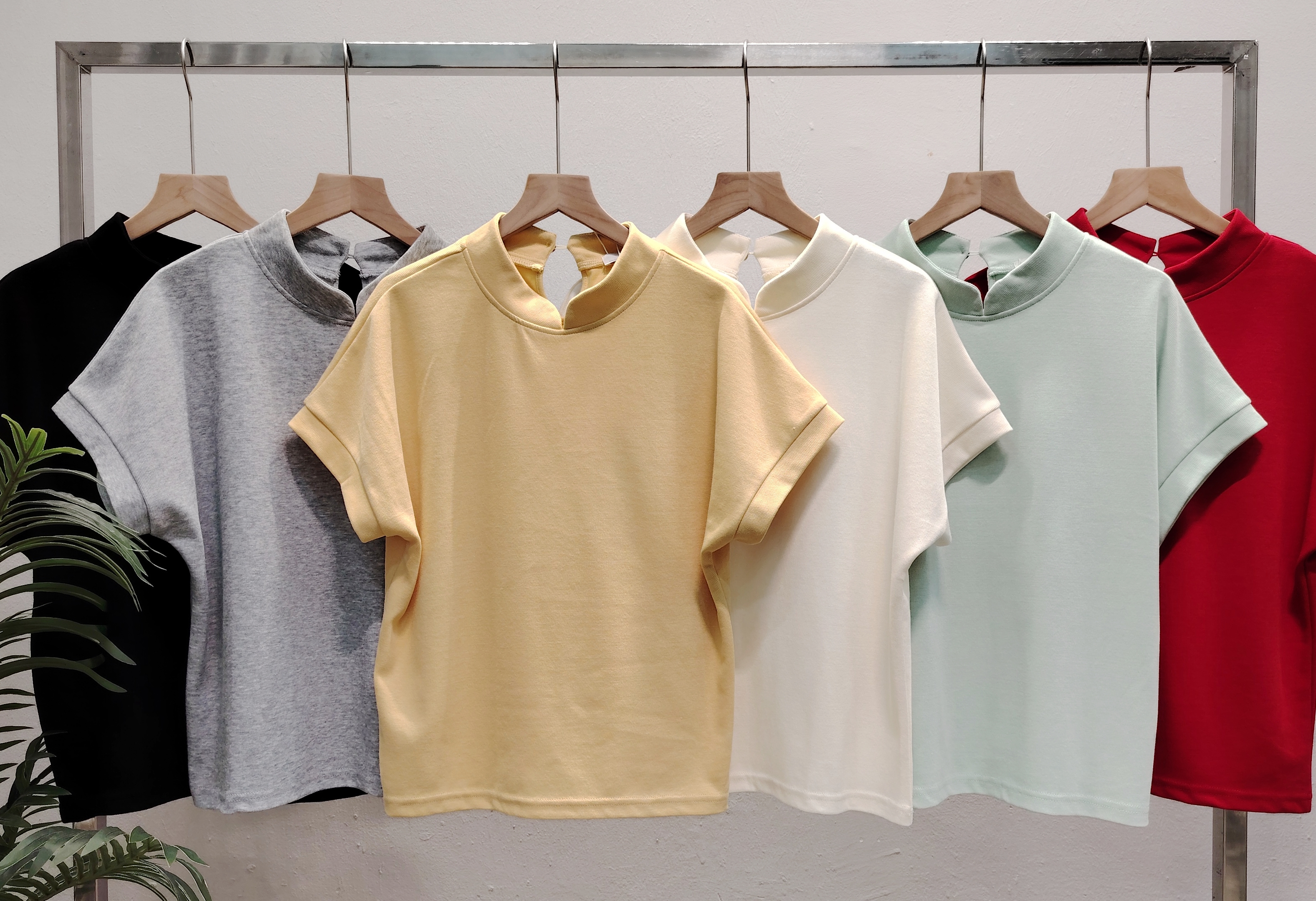 M2904 Mandrin Collar Cny Tee