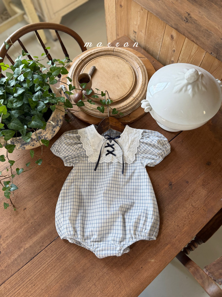 ☀️預訂 韓國直送☀️🇰🇷Marron兩色絲帶蕾絲領格紋泡泡袖包屁衣