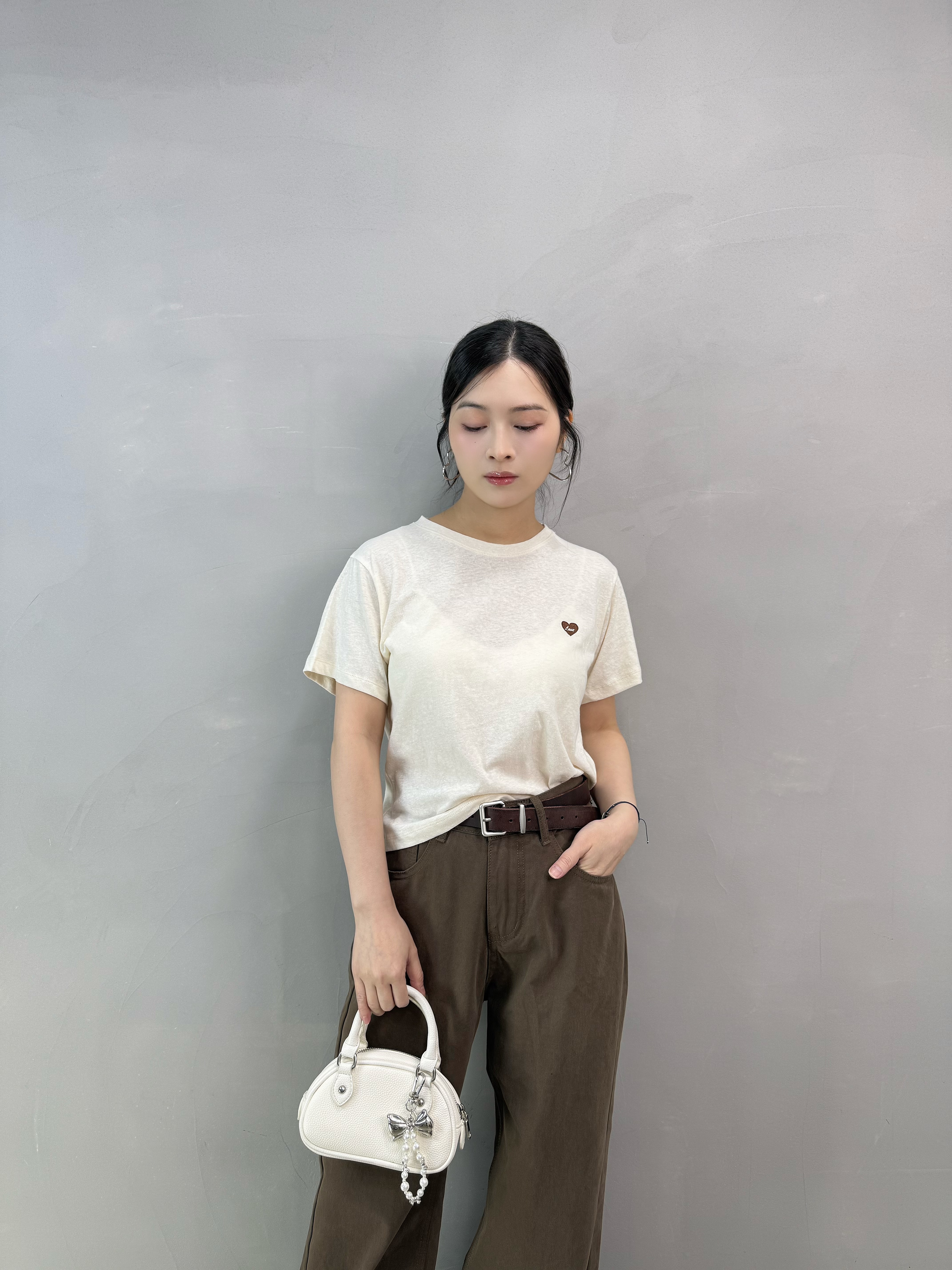 X66 刺繡心心短tee