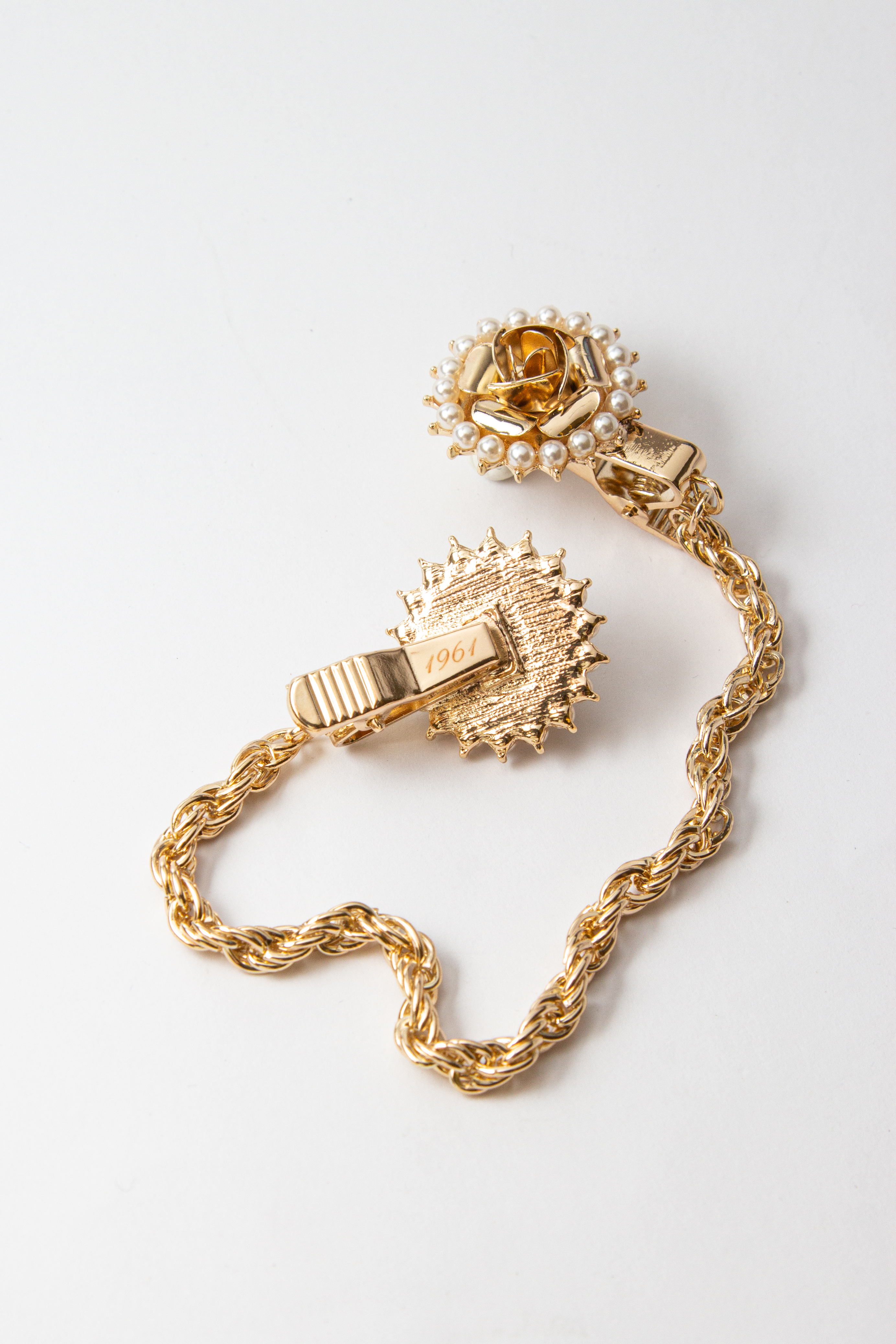 1950s Style Champagne Rose and Faux Pearl Sweater Clip (FM190)