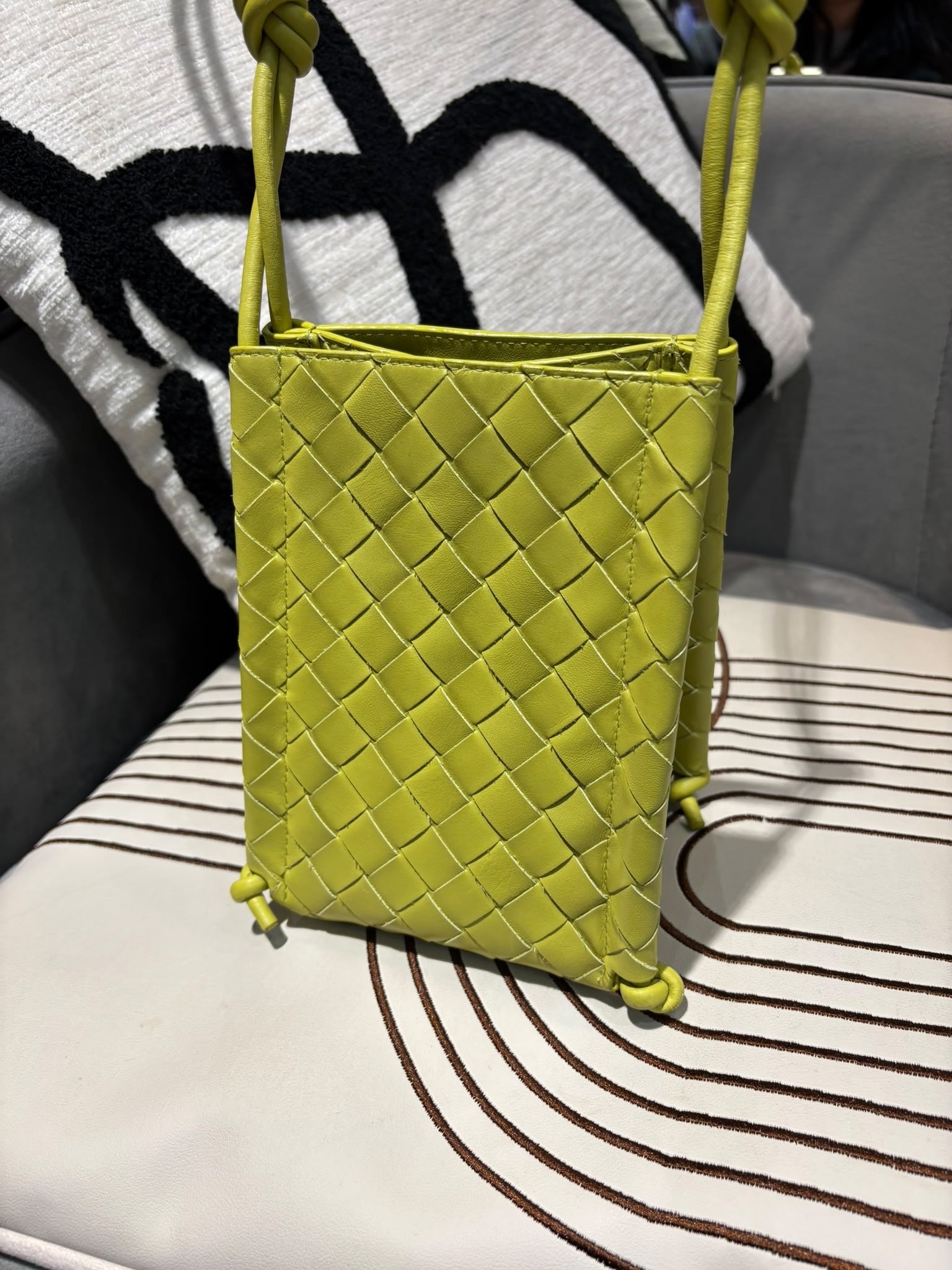Bottega Veneta Mini The Knot Intrecciato bucket bag,100%AUTHENTIC, 95%new  
