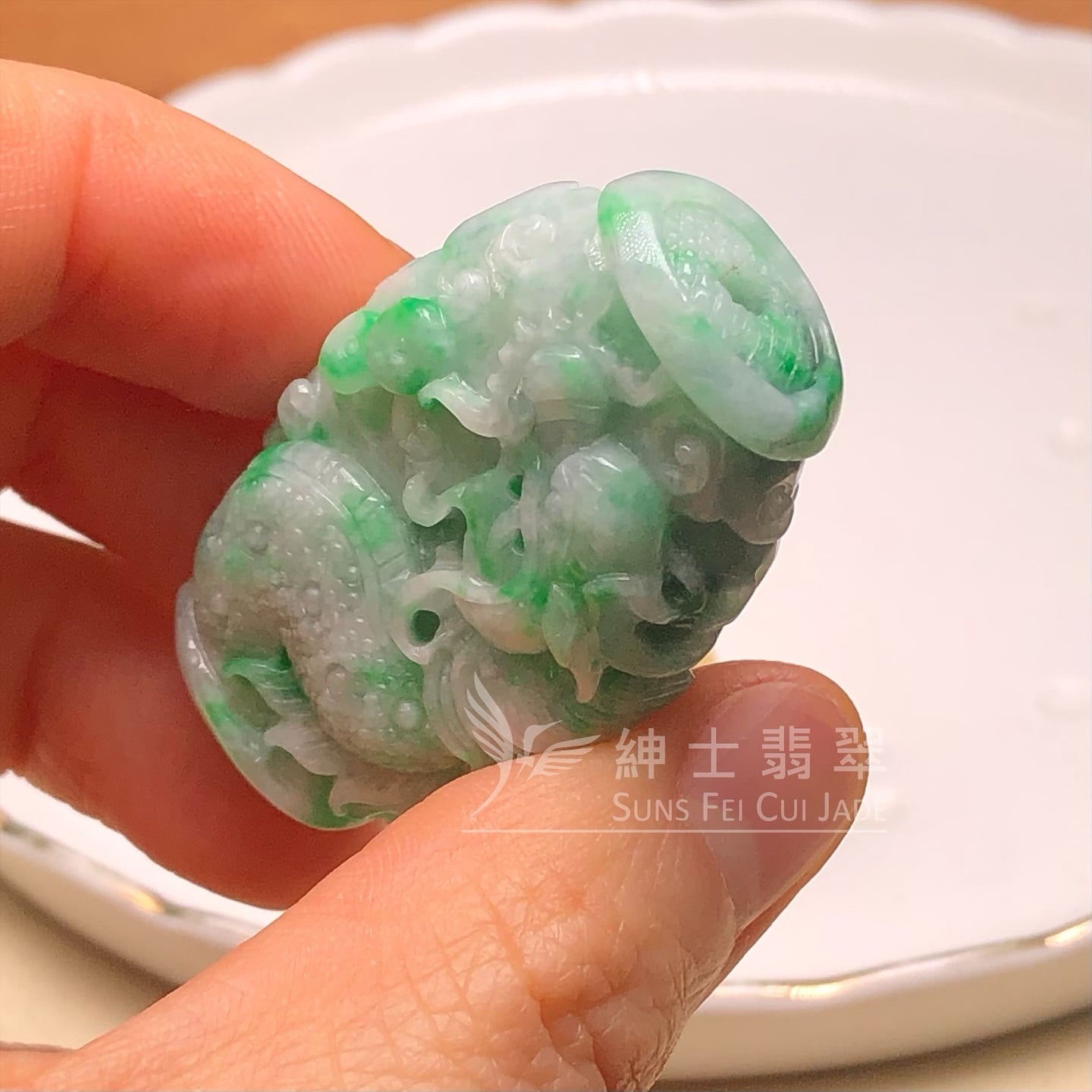 立體桶形龍吊墜