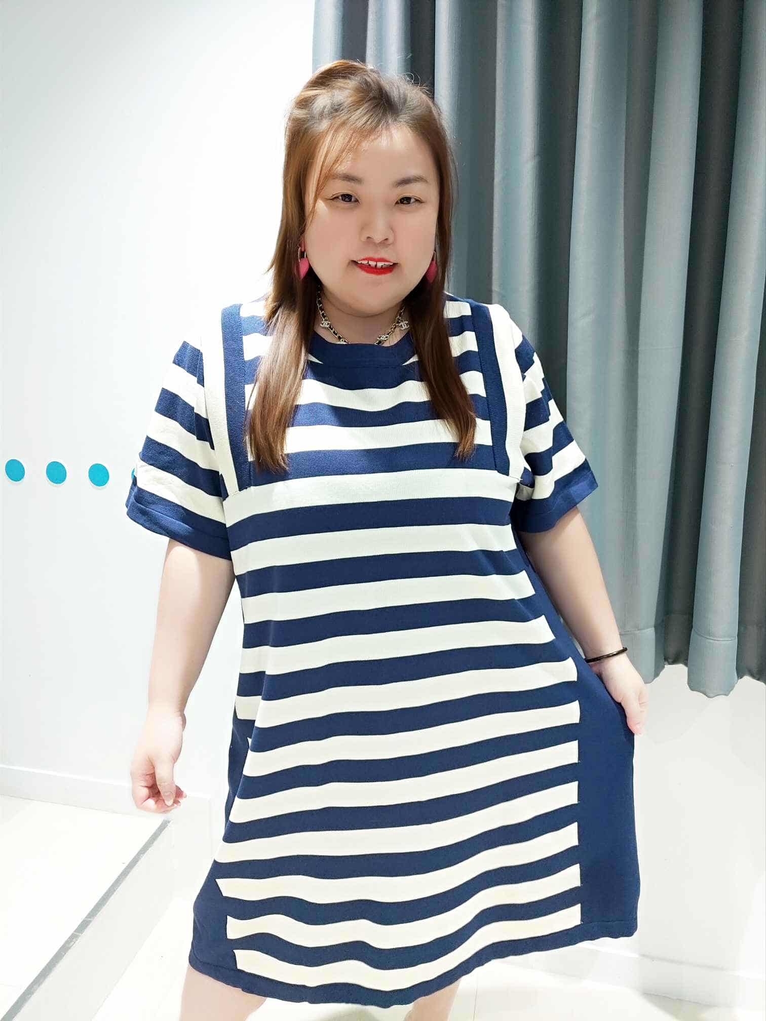 DSD02 假两件线条设计针织连身裙