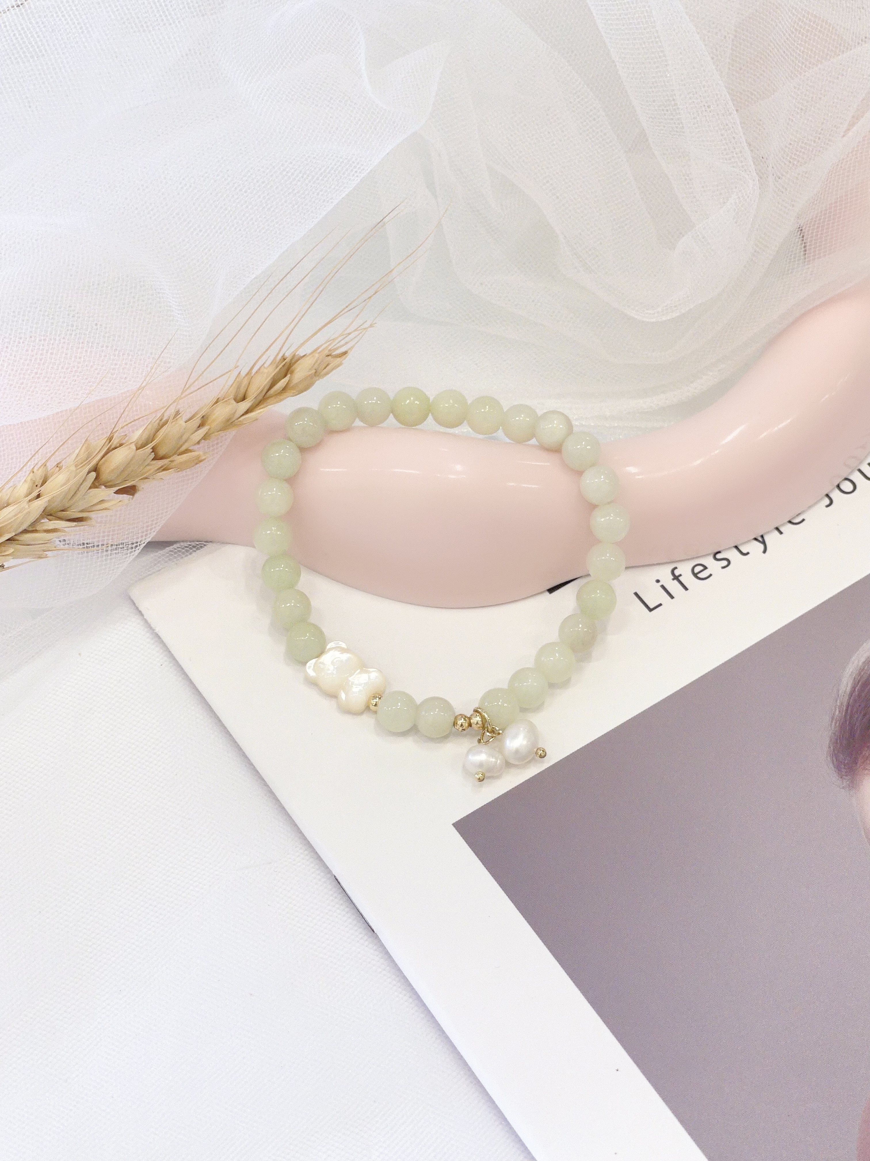 💚 奶盖葡萄石 × 淡水珍珠 Prehnite & Freshwater Pearl | 6mm