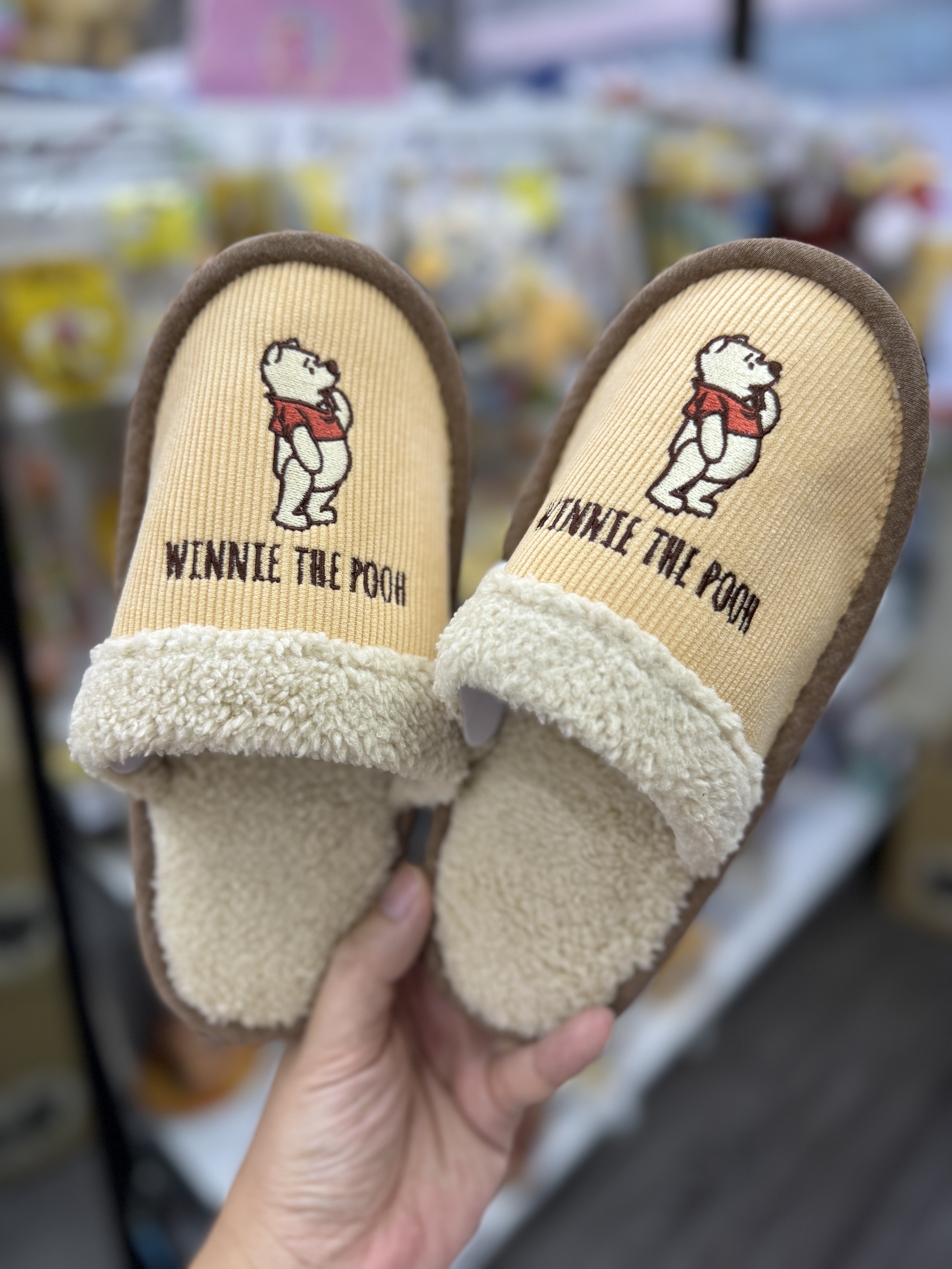 [現貨] [日本直送] POOH ｜ 家居鞋 | 22-24cm 毛毛拖鞋 {TF2312008}