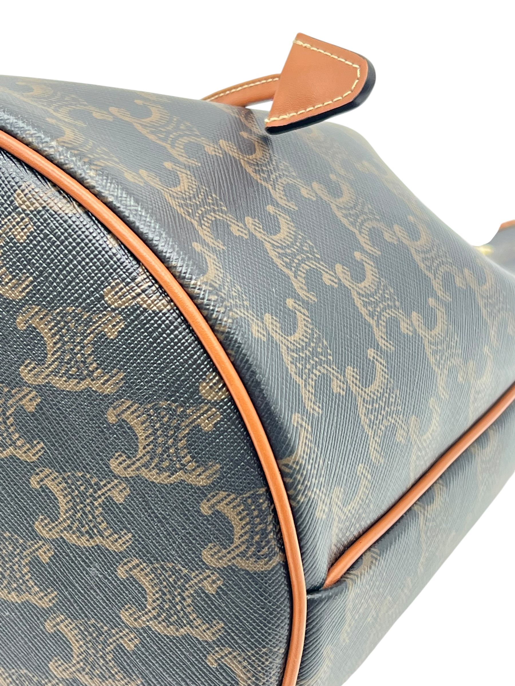 Pre-Owned CELINE Bucket Bag / Product Code: 26051801