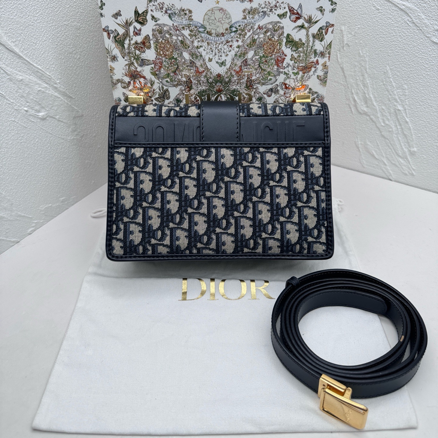 Pre-Owned DIOR 30 Montaigne / Product Code: 26041922