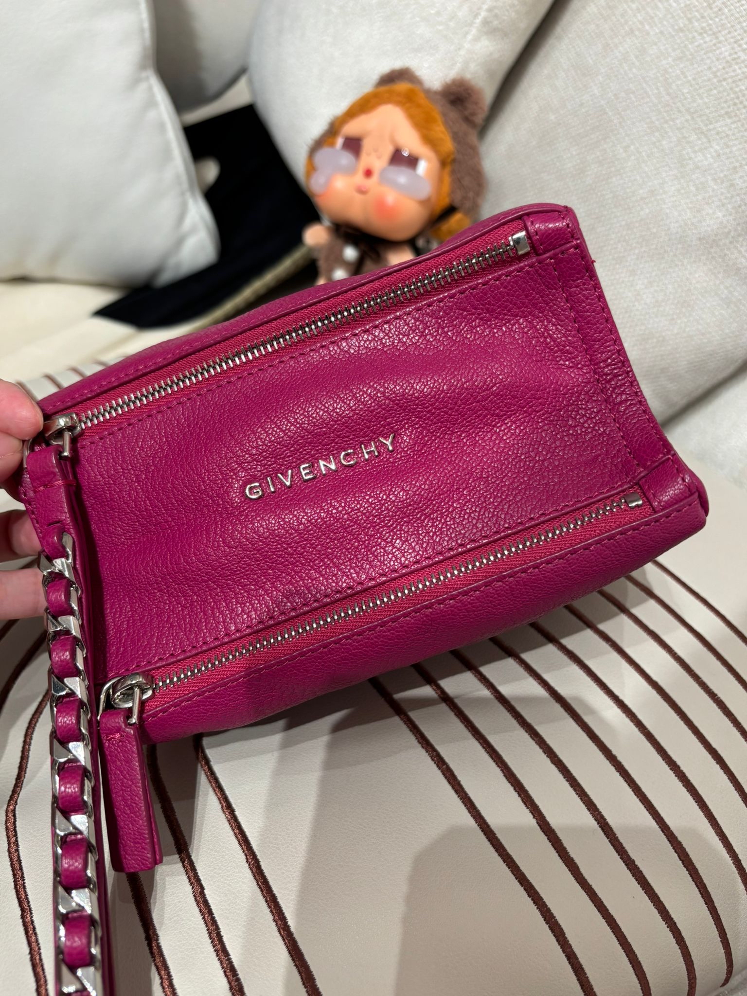 Givenchy Pandora pouch calfskin 100%Authentic,95%new