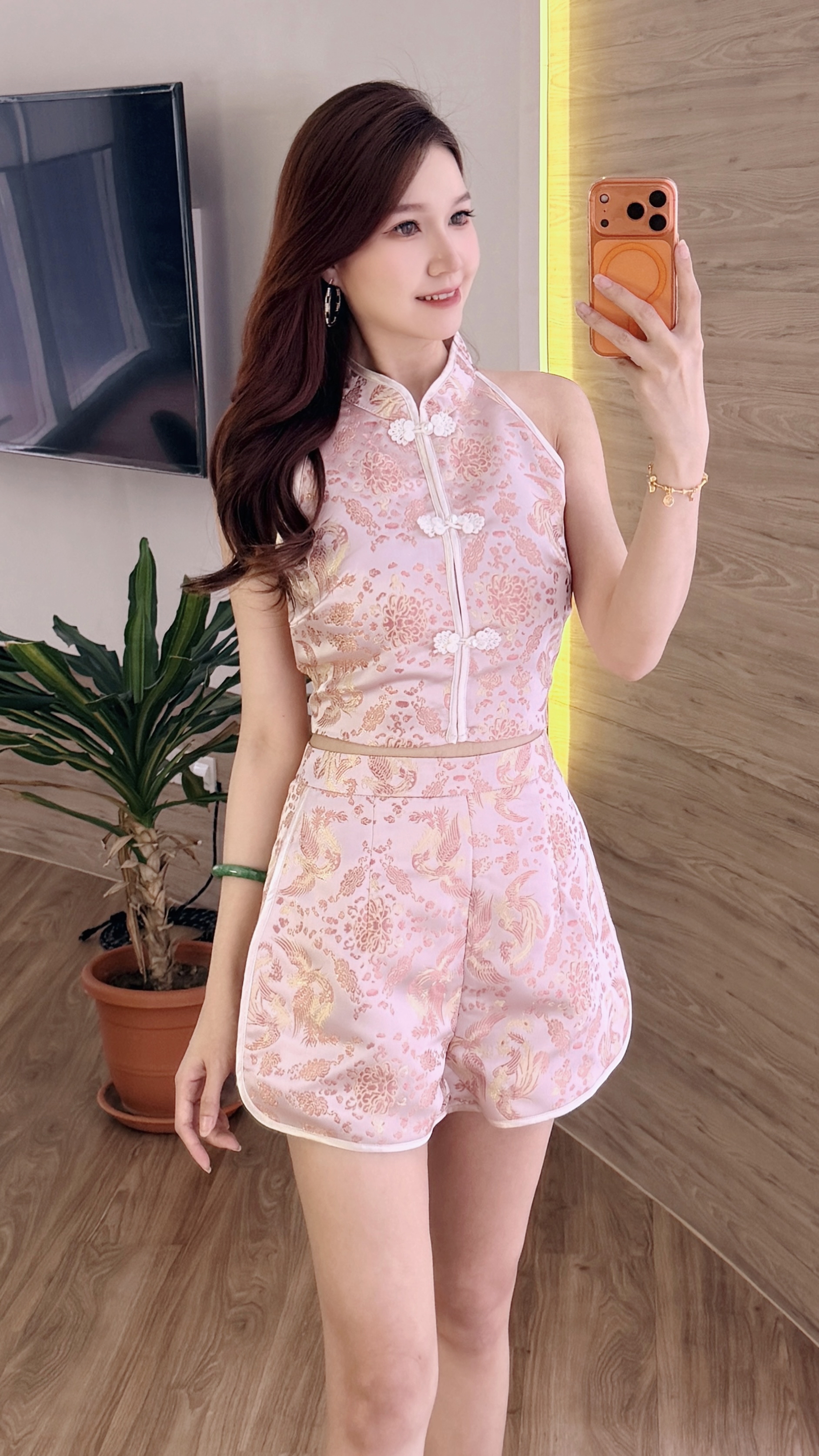 Lotus Brocade Set Wear