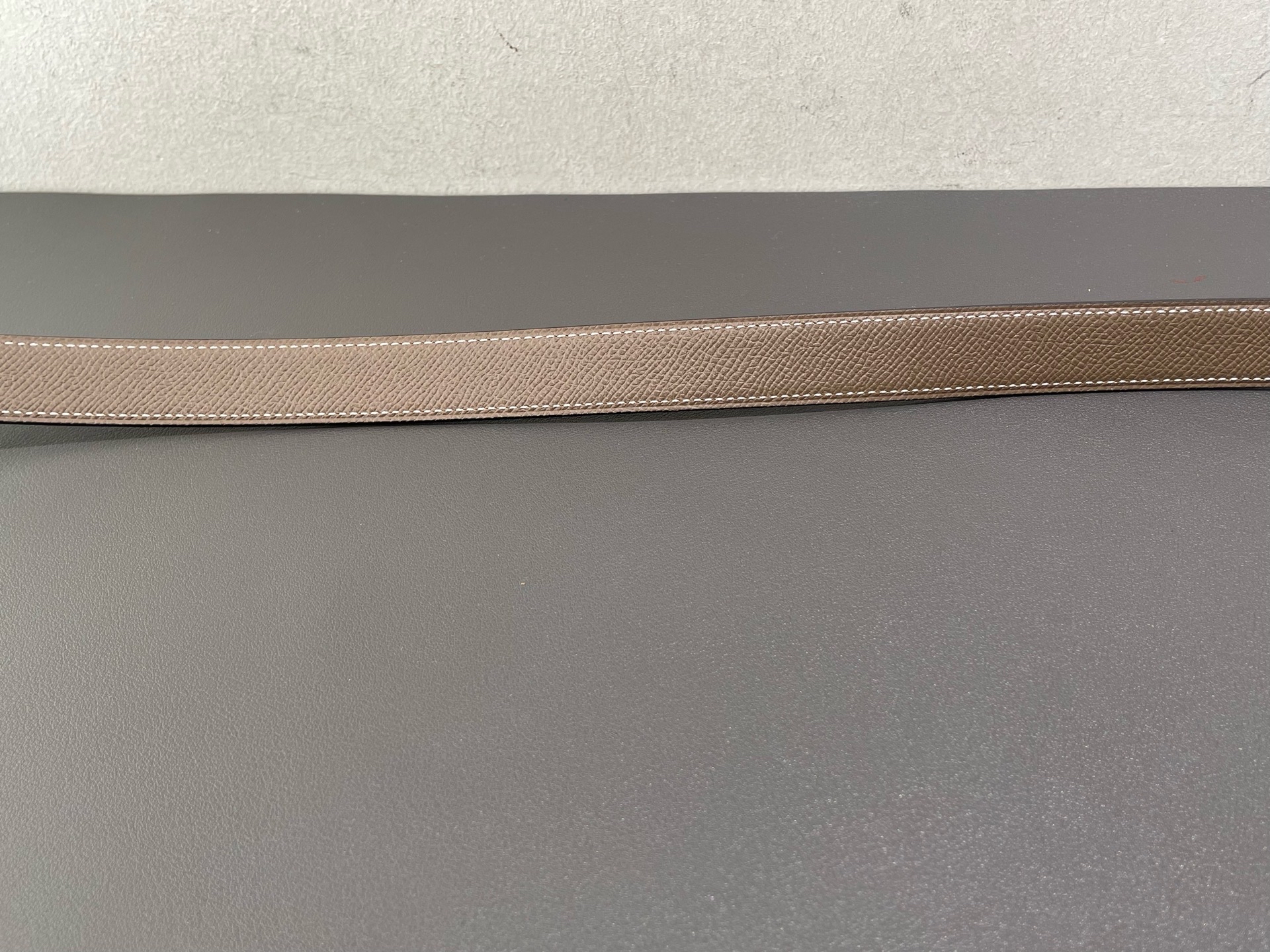 【預訂貨品】HERMES 80碼 Z刻雙面黑色拼大象灰 