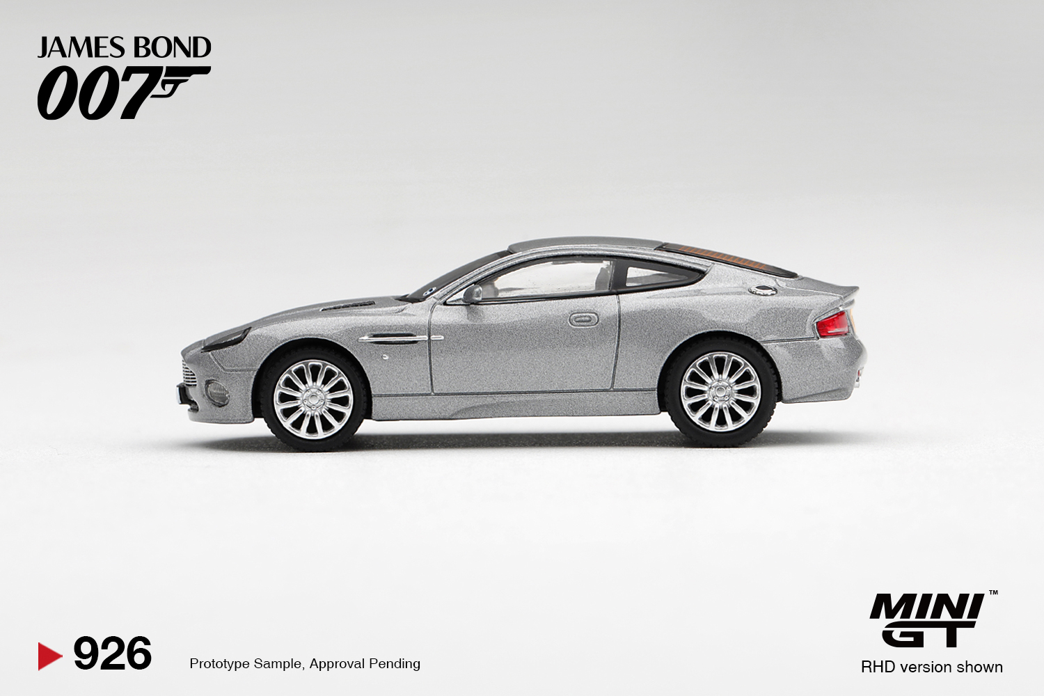 Pre Order - MINI GT ( MGT00926-007E ) Aston Martin V12 Vanquish "Die Another Day"  ｜ English Blister Packaging ｜ MINIGT 預訂優惠價 Pre-Order Price: HK$94