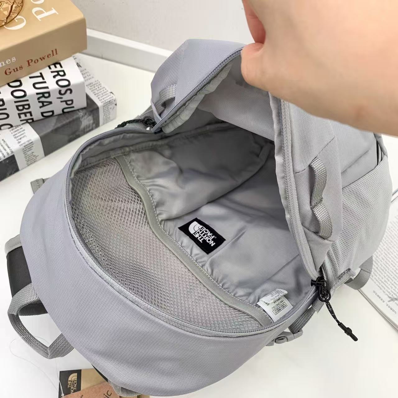 0626 廠清貨‼️勁抵‼️TNF背包