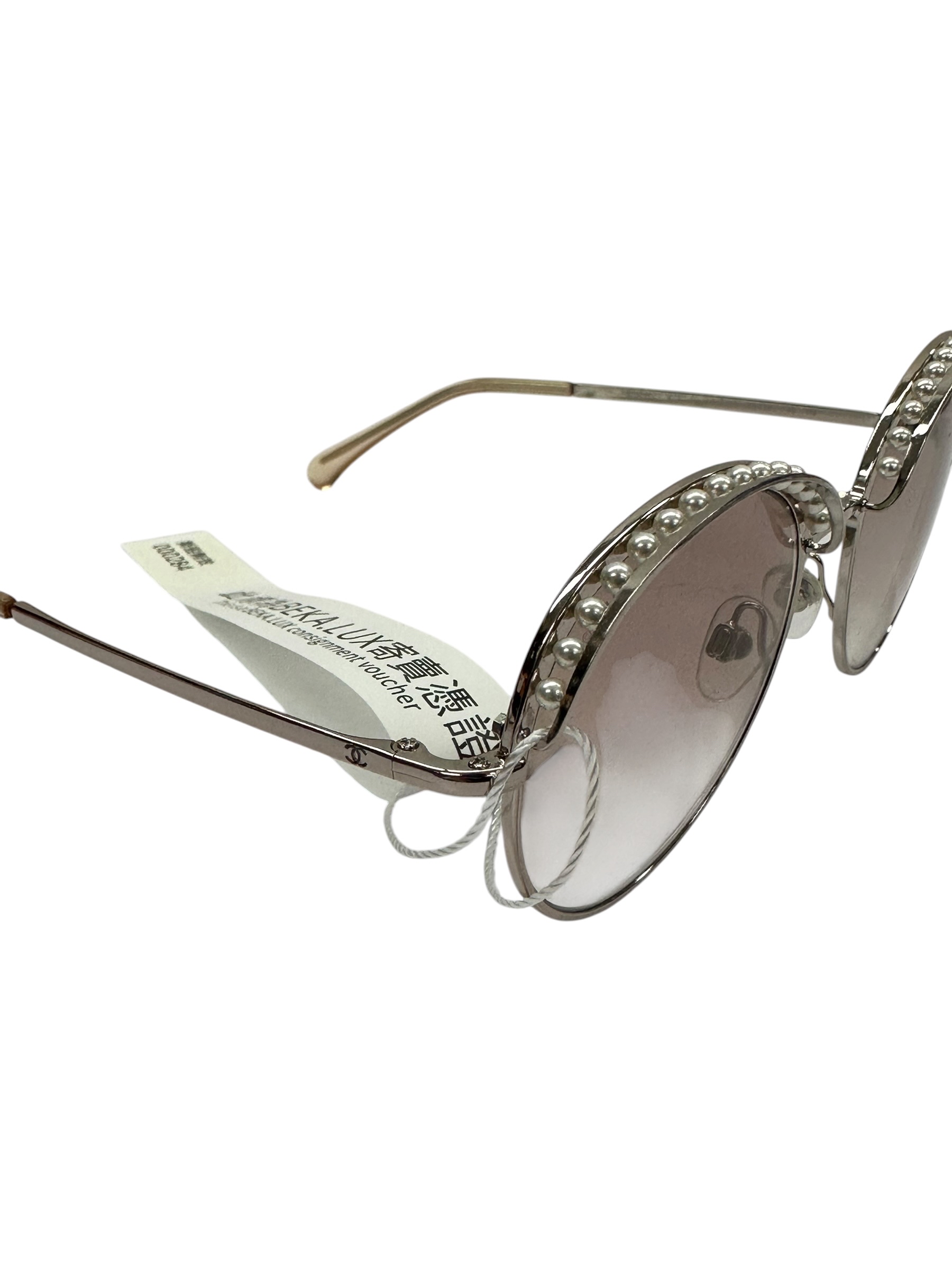 Pre-Owned CHANEL Round Pearl Sunglasses / Product Code: 080504