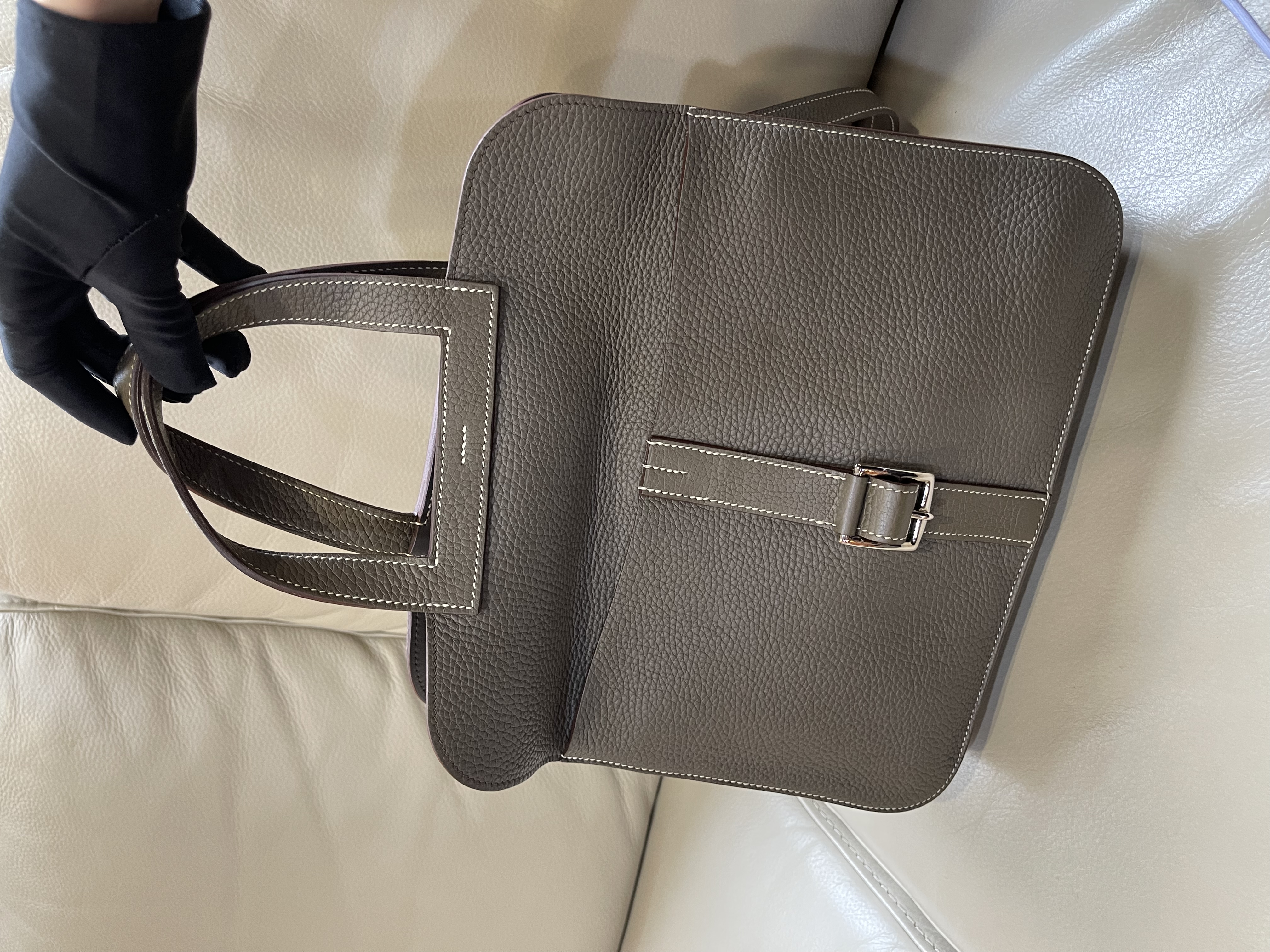 Pre-owned Hermes Halzan bag 