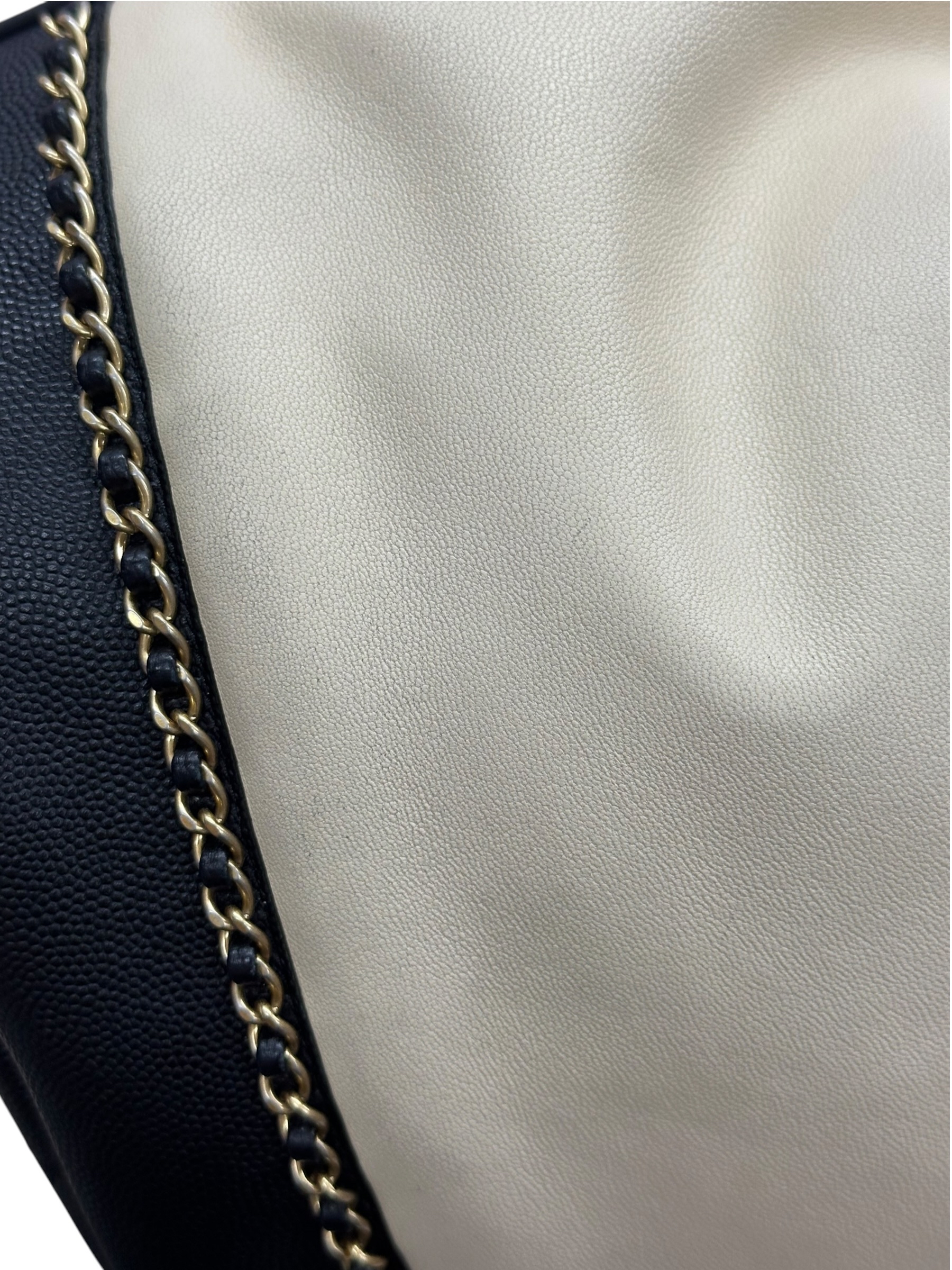 Pre-owned Chanel Drawstring Bucket Bag / Product Code:082108