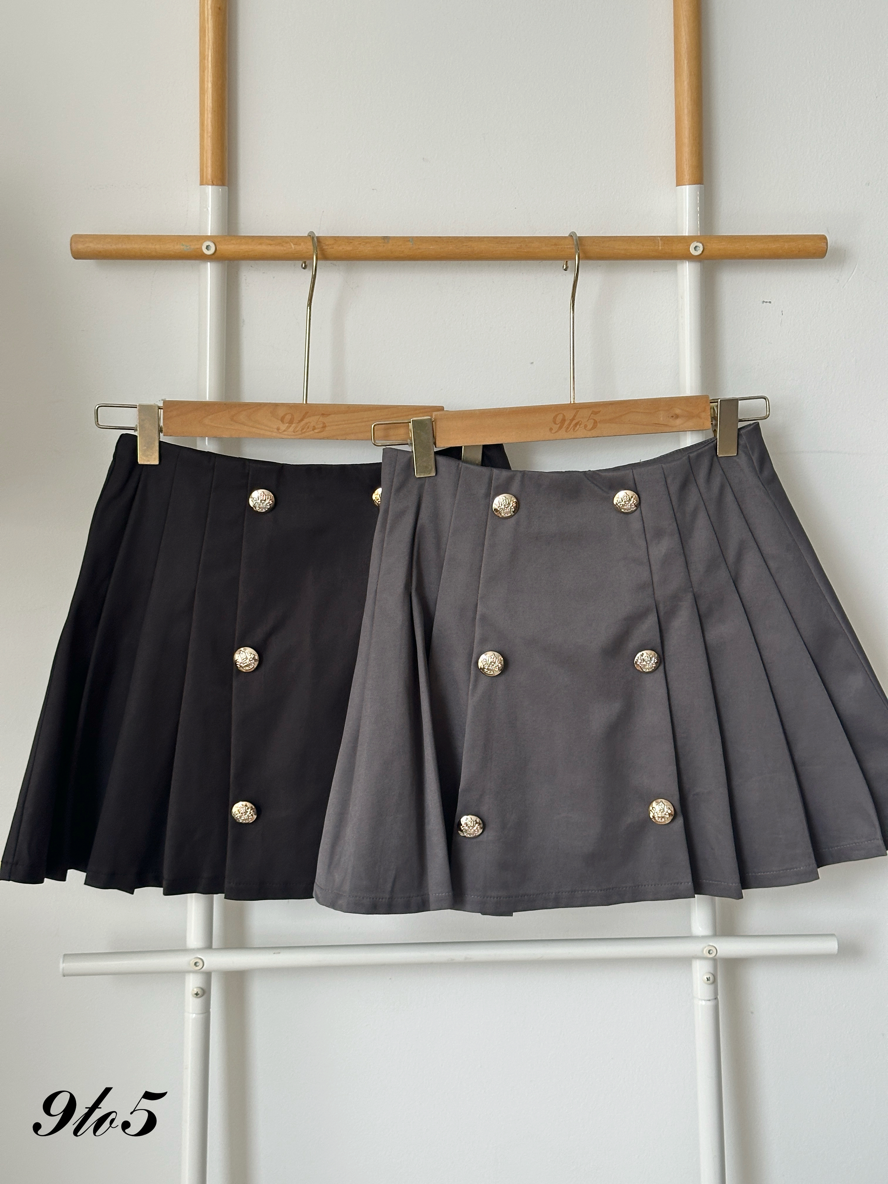 S1908 Short Pleated Skirt - 3 Colors 