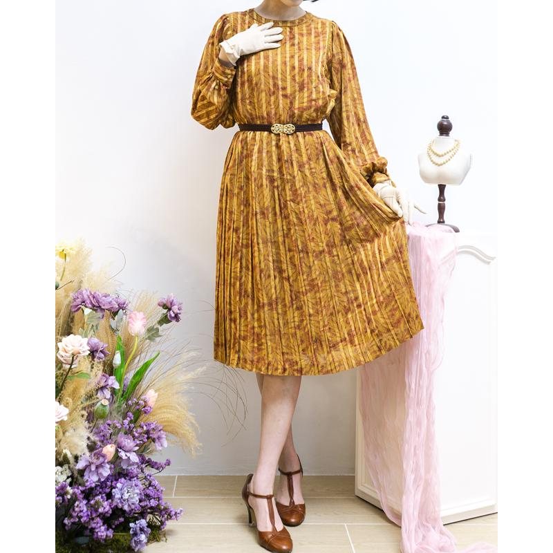 Vintage Japanese Brown and Yellow Vertical Stripe and Leaf Pattern Day Dress（MT1608-76)