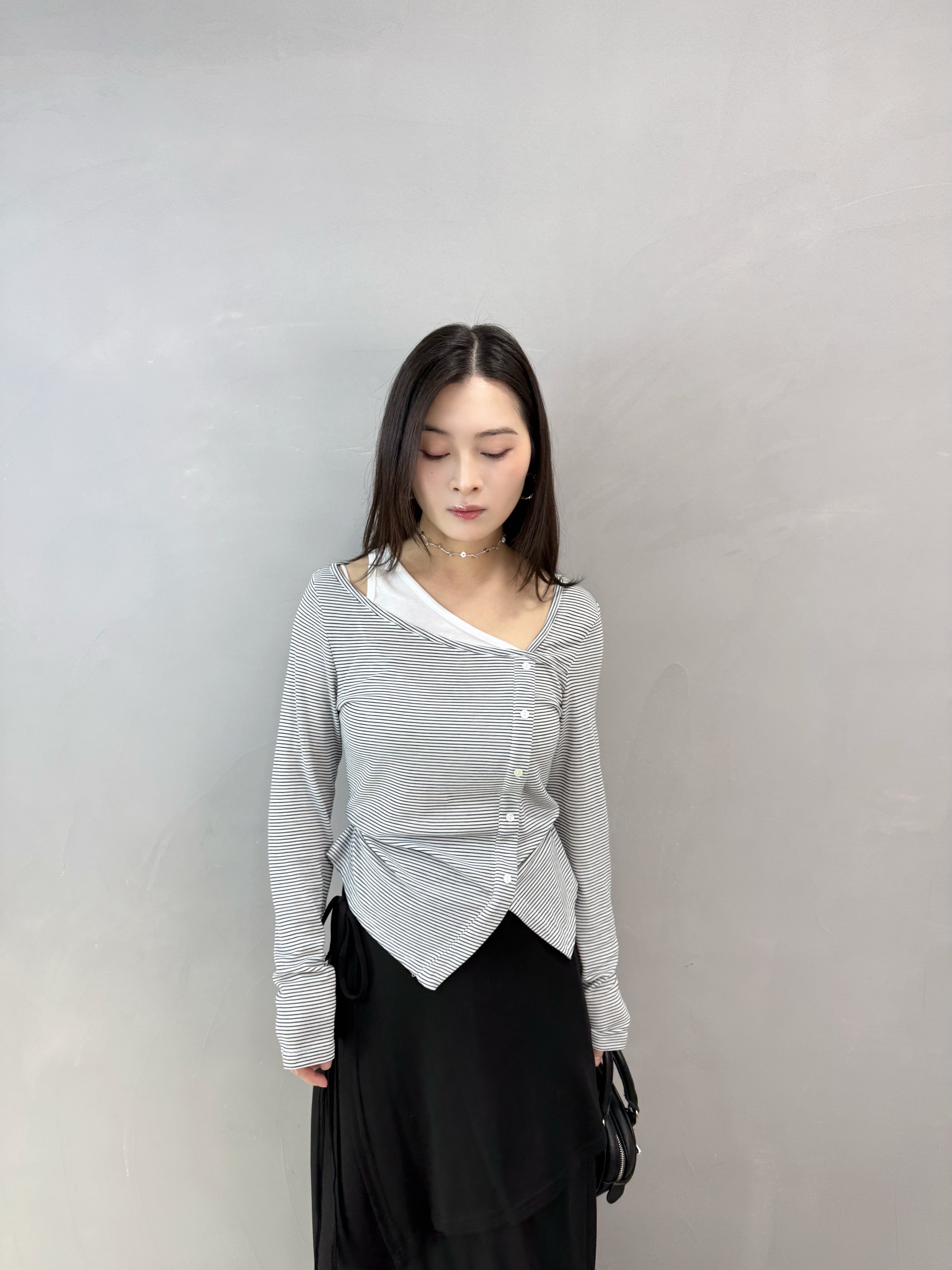 H63 假兩件開叉橫間Tee