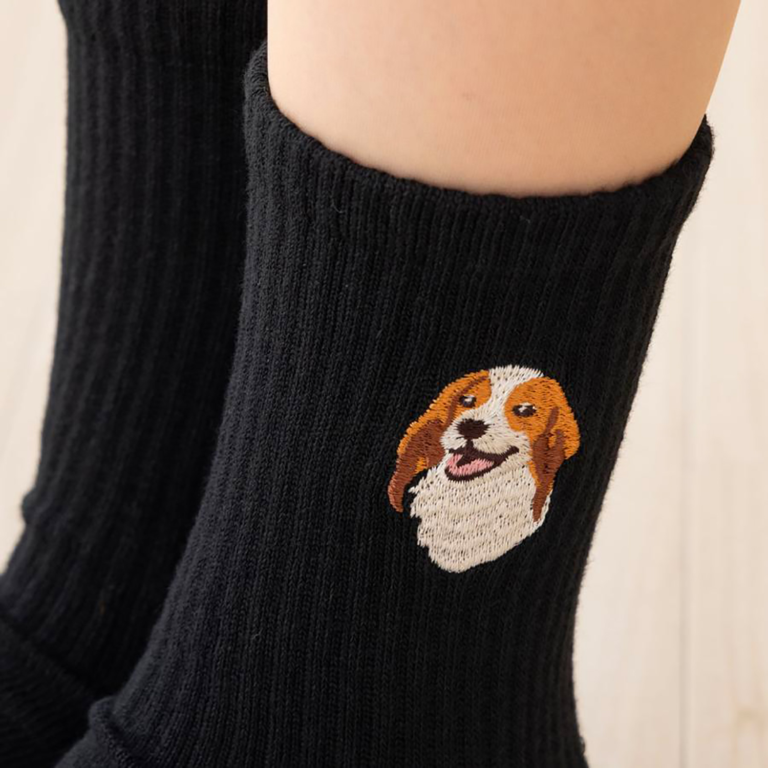 STREAM - 刺繍襪子 (黑色小獵犬款)