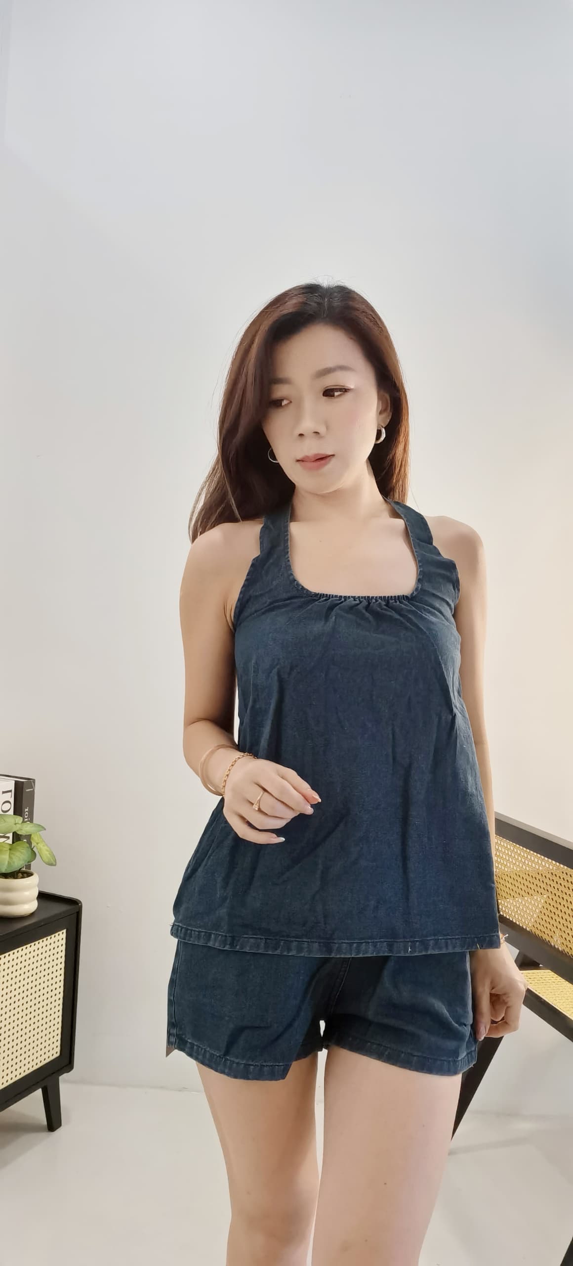 9903 NEW STYLE DENIM SET 减龄款挂脖式牛仔套装
