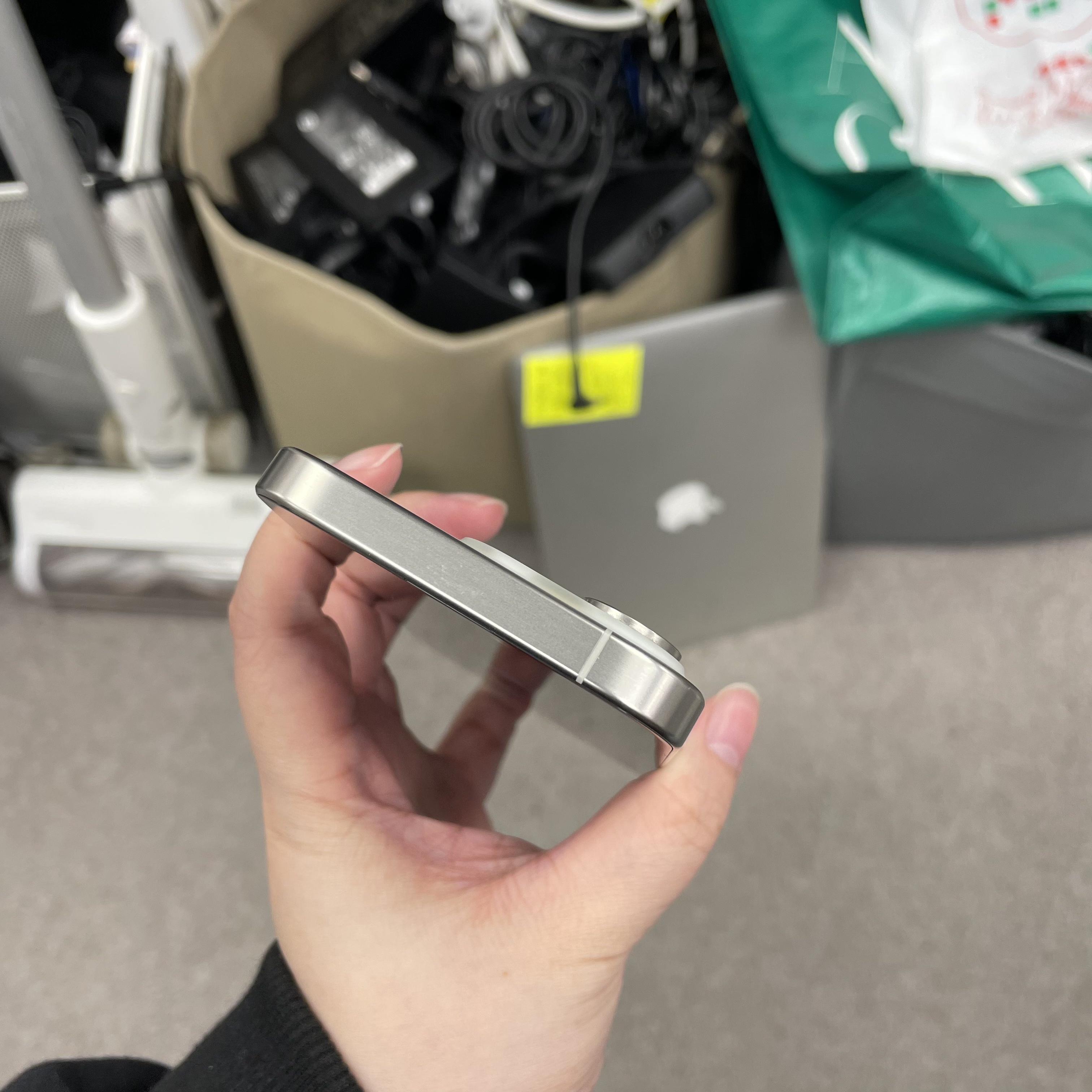 *5893 15 pro 完美機 512GB 電100 白色 white