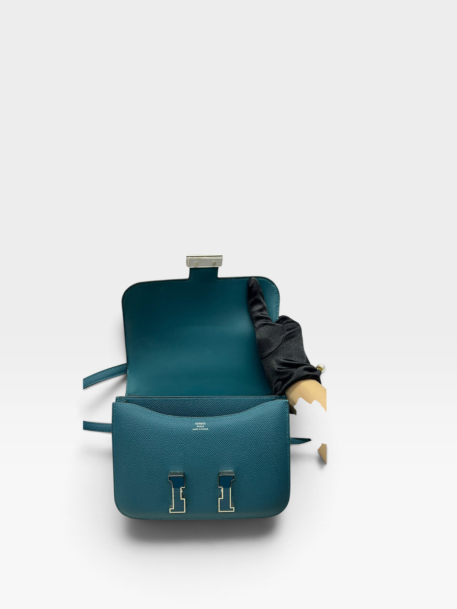 Pre-Owned HERMÉS Mini Constance Stamp Y / Product Code: 092404