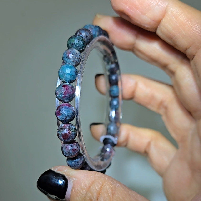 Ruby in kyanite faceted bead bracelets with UV, larger beads - RBY138