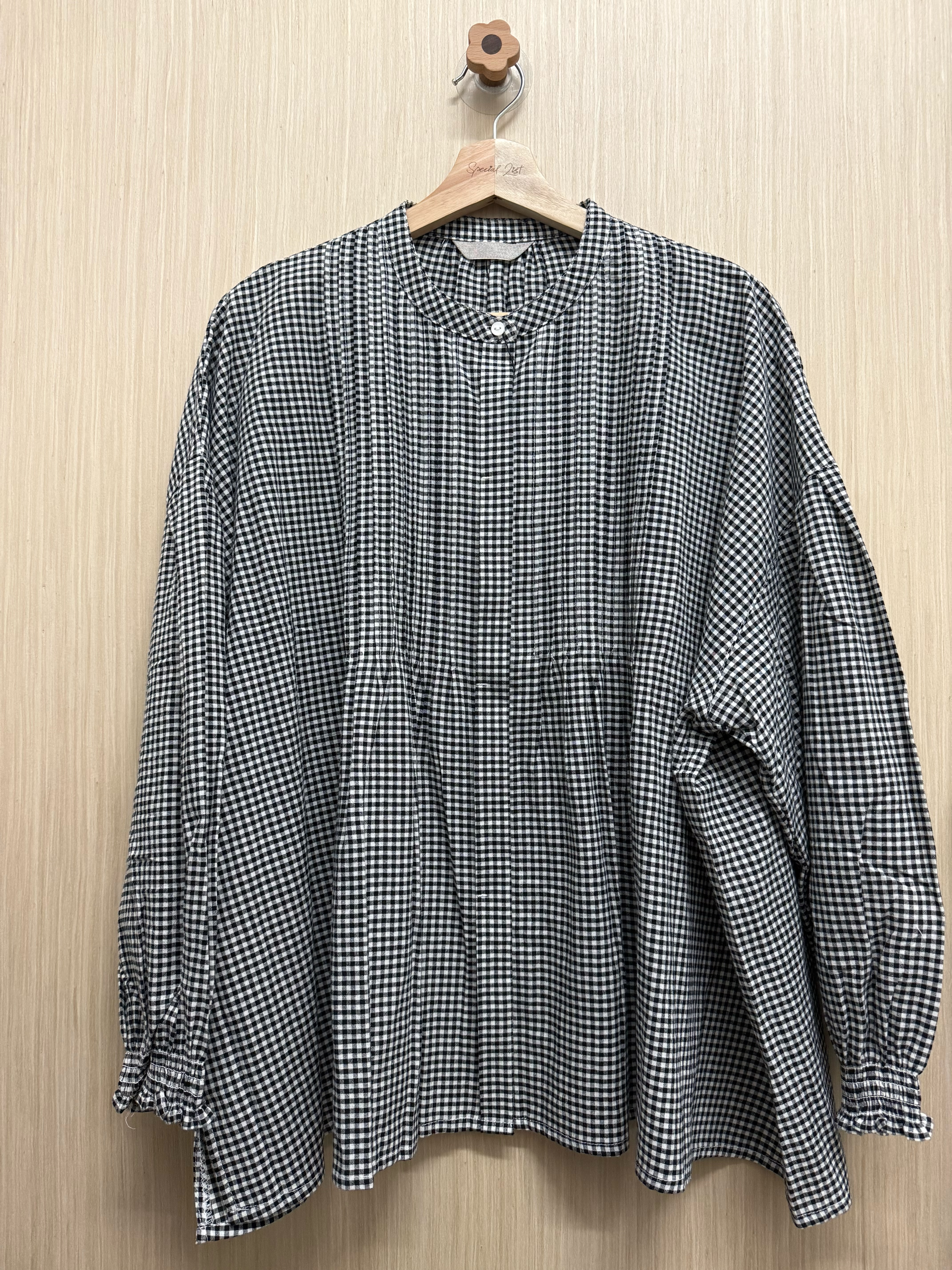 風琴褶泡泡袖格仔恤