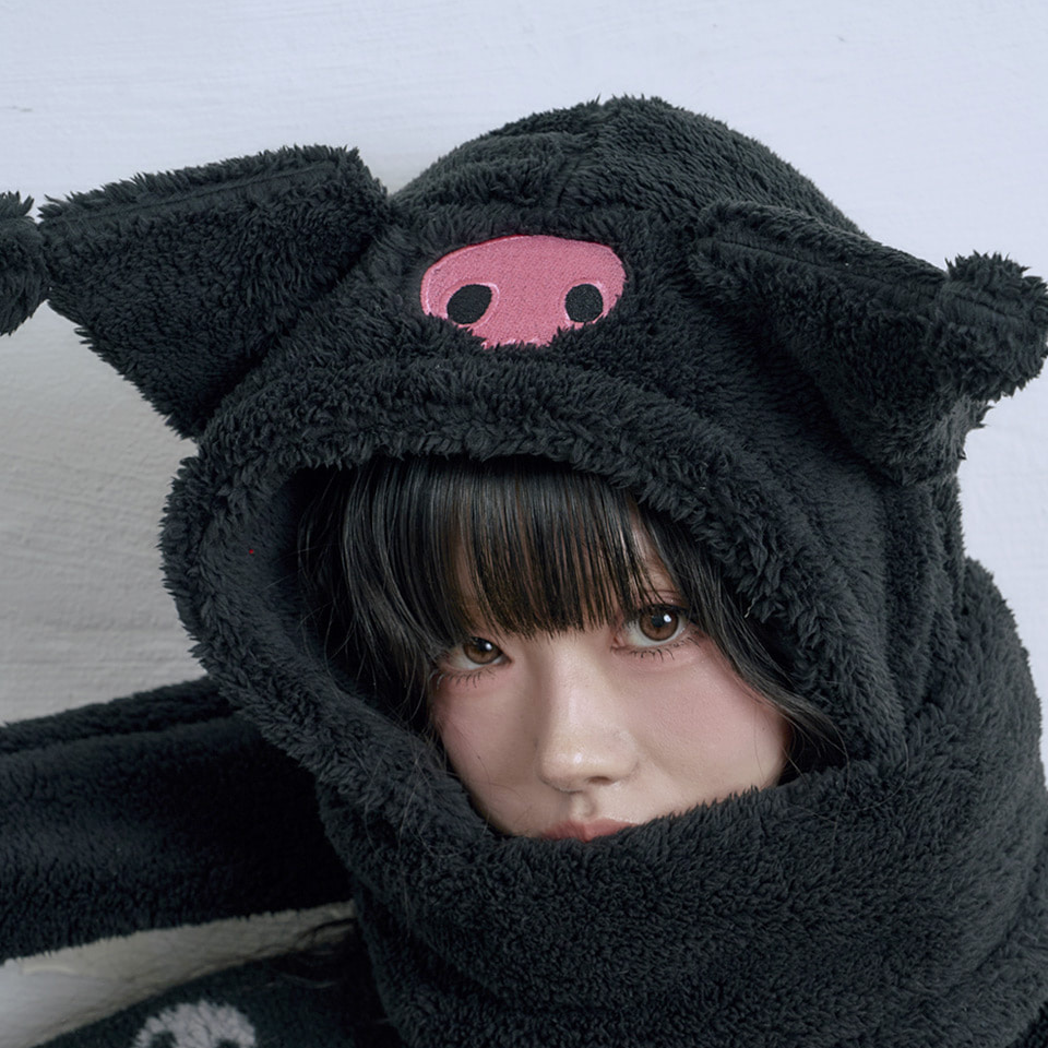 Venhit x Kuromi Signature Hooded Muffler