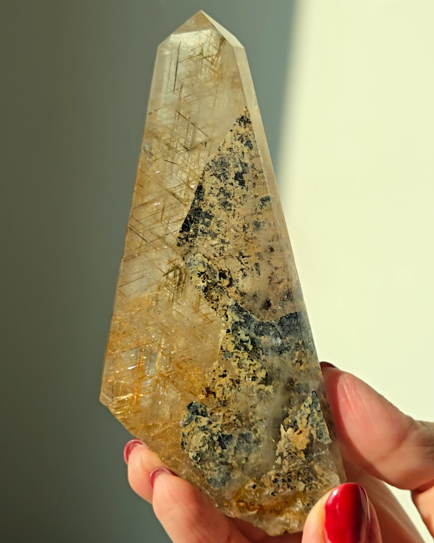 Sagenite golden lattice rutilated quartz point - RT1472