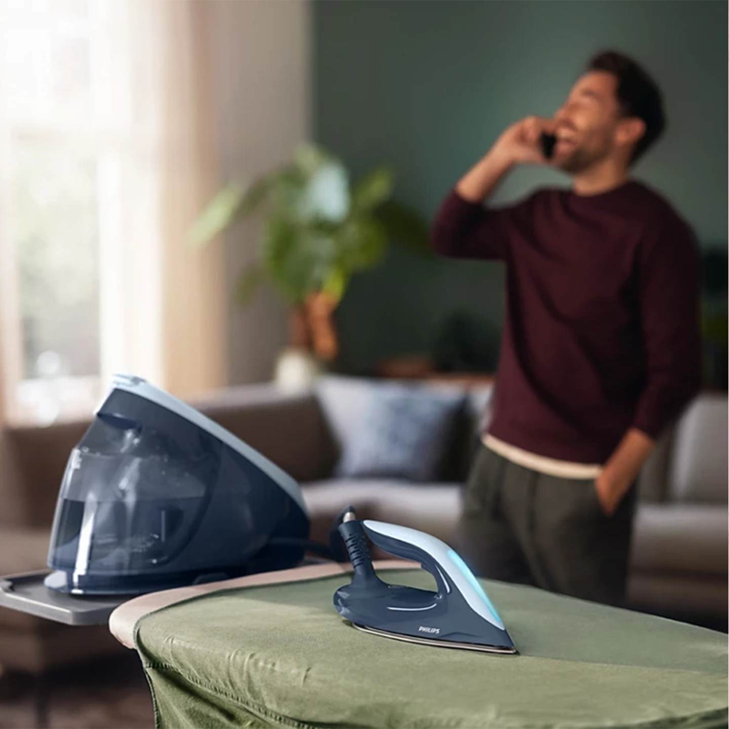 Philips PerfectCare 7000 Series 2100W Steam Generator Iron with Board (PSG7030/20)