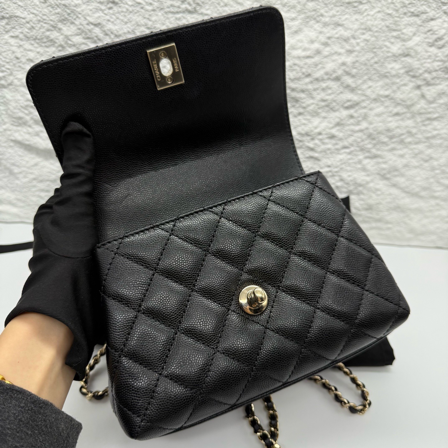 直播貨品 |  [1個-$100 2個-$300］EE37