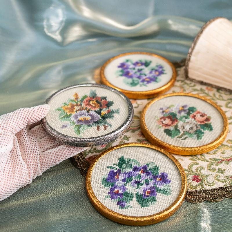 Vintage c.a. 1960s Hand-Stitched Petit Needlepoint Floral Coaster (MZ020)