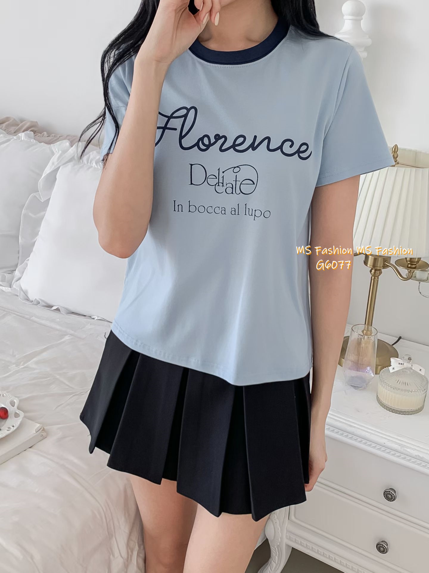 G6077 韓國🇰🇷拼色領字母tee