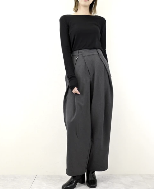 不對稱腰部褶襉長褲 - 2026 流行穿搭  女士長褲 獨特設計 春季時尚穿搭 成人休閒 日常穿搭 易於配搭 日本直送   #JP-I-260021