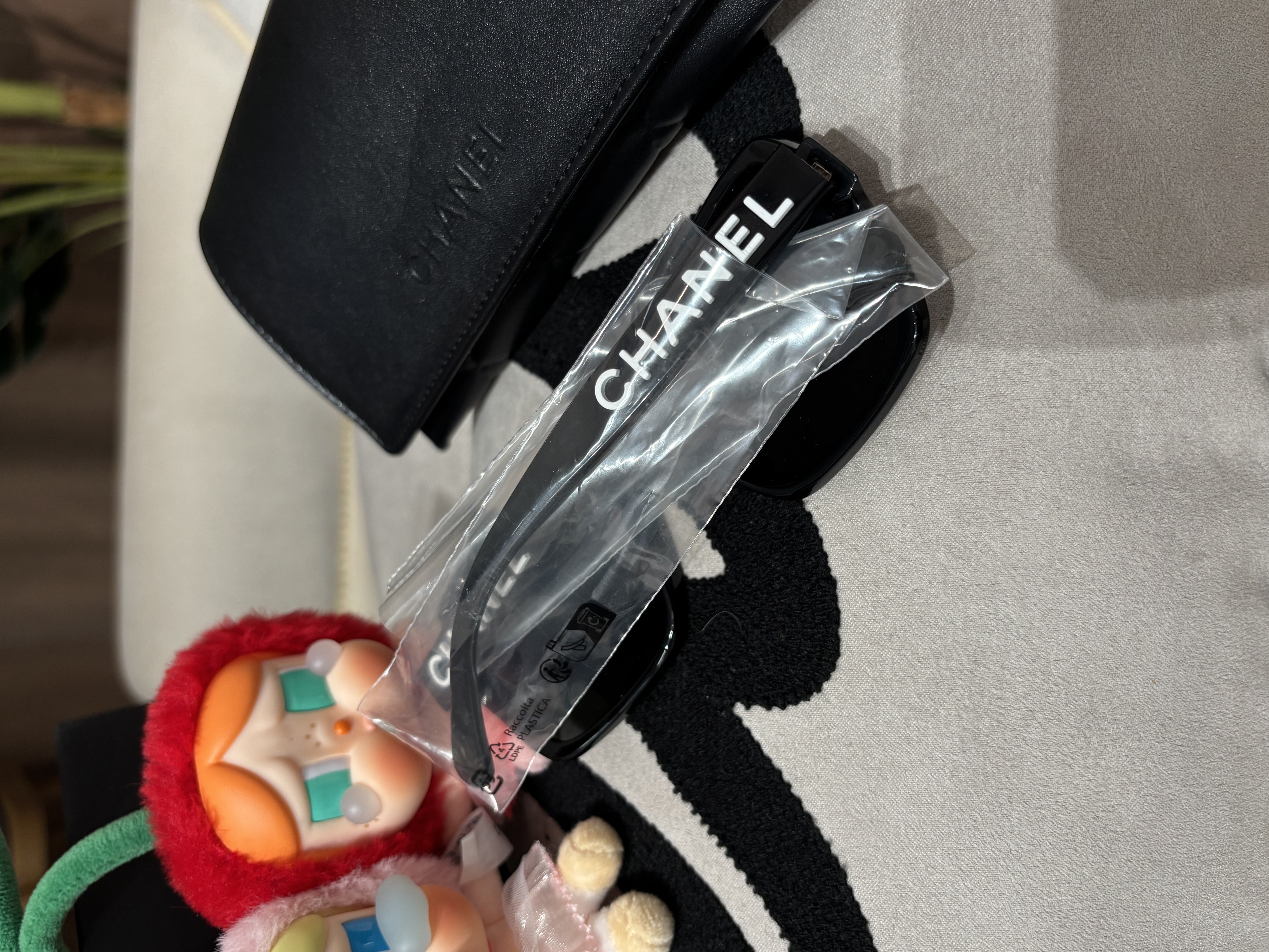 全新 Chanel sunglasses 白色Chanel 字 5408 100%Authentic, Brand new 全新✅Box