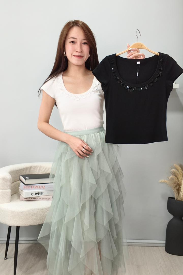 CB2530 Embellished Scoop Neck Cap Sleeve Knit Top