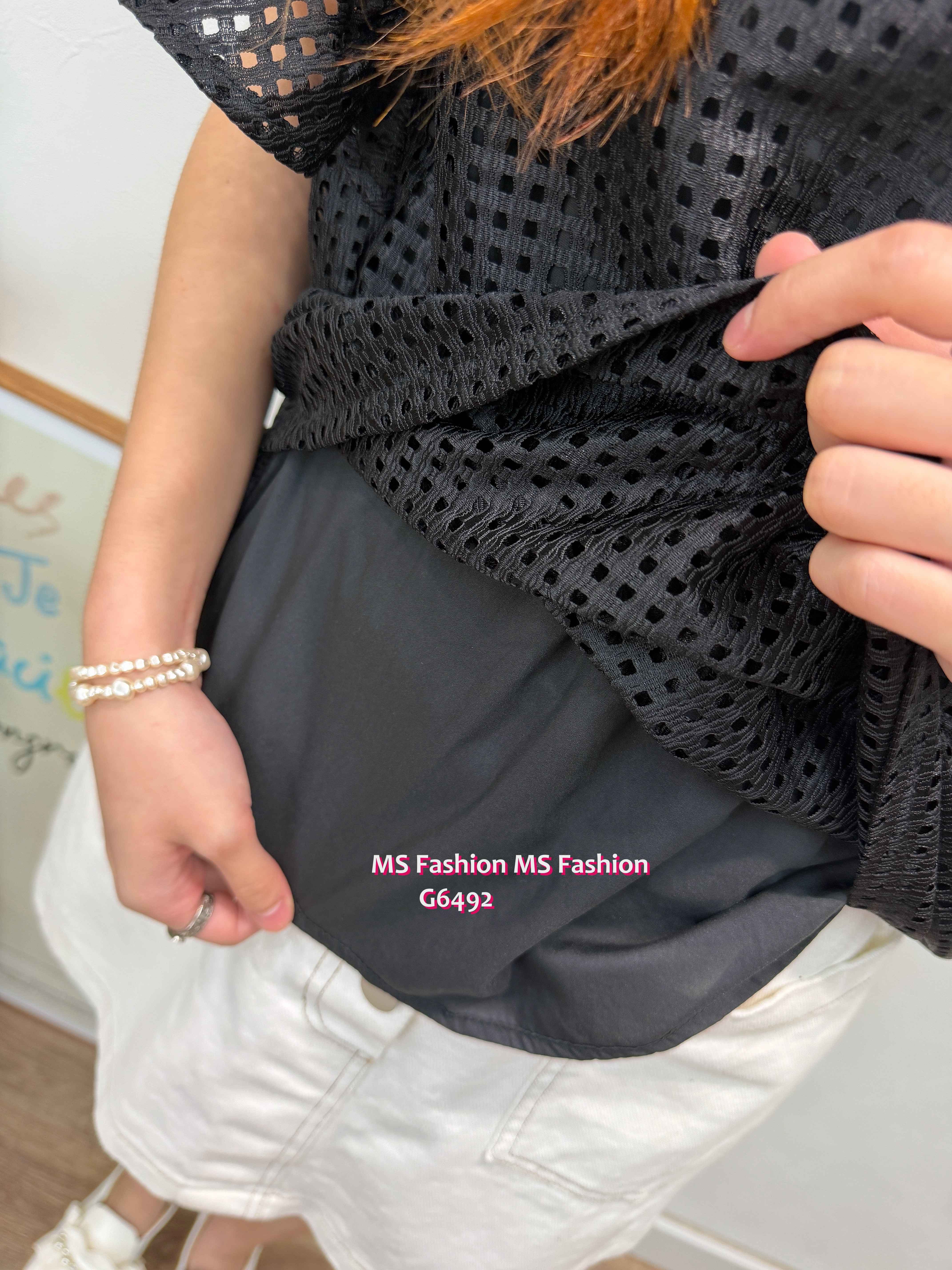 G6492 通花格仔ruffle袖top